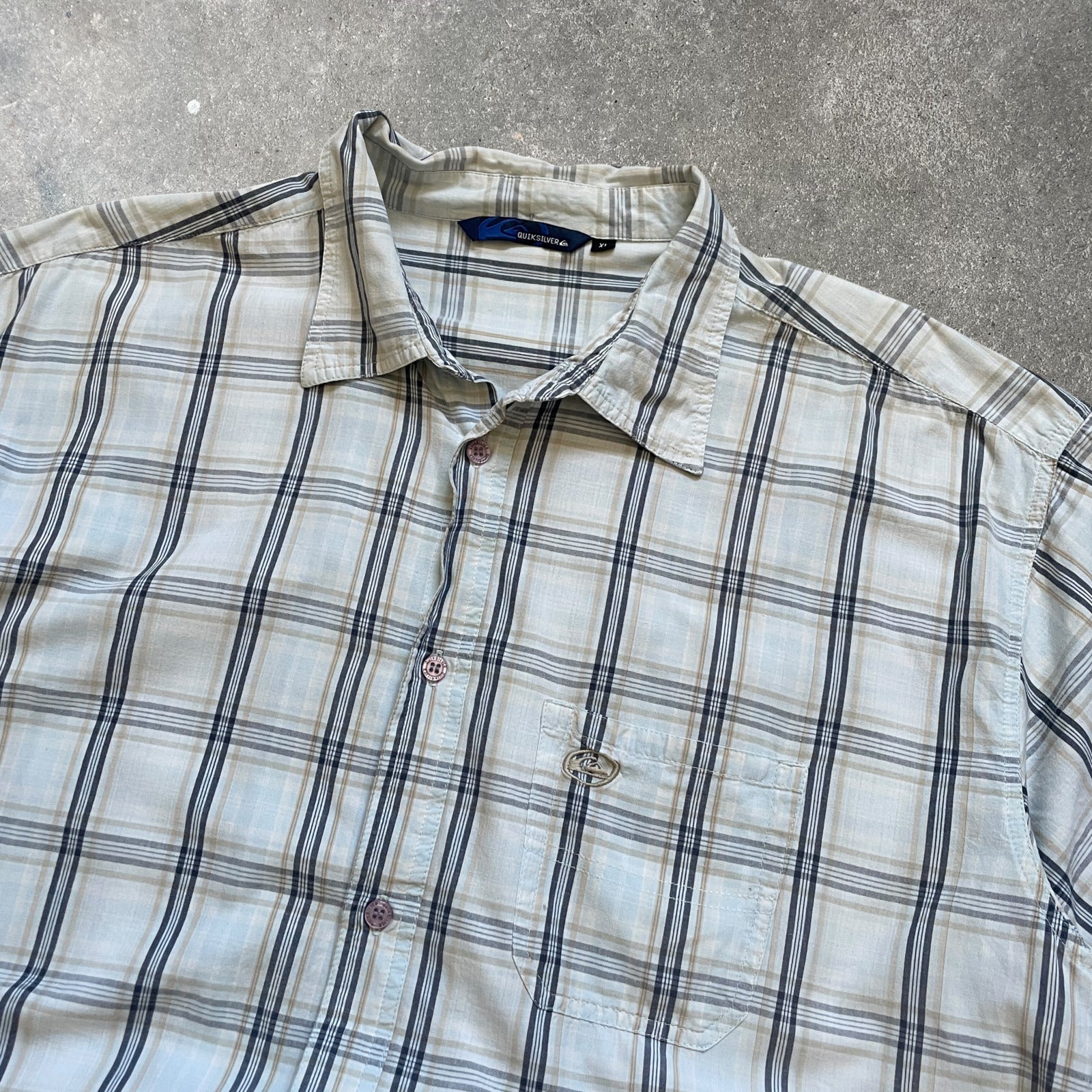 2000's Quiksilver Surf Shirt (XL)