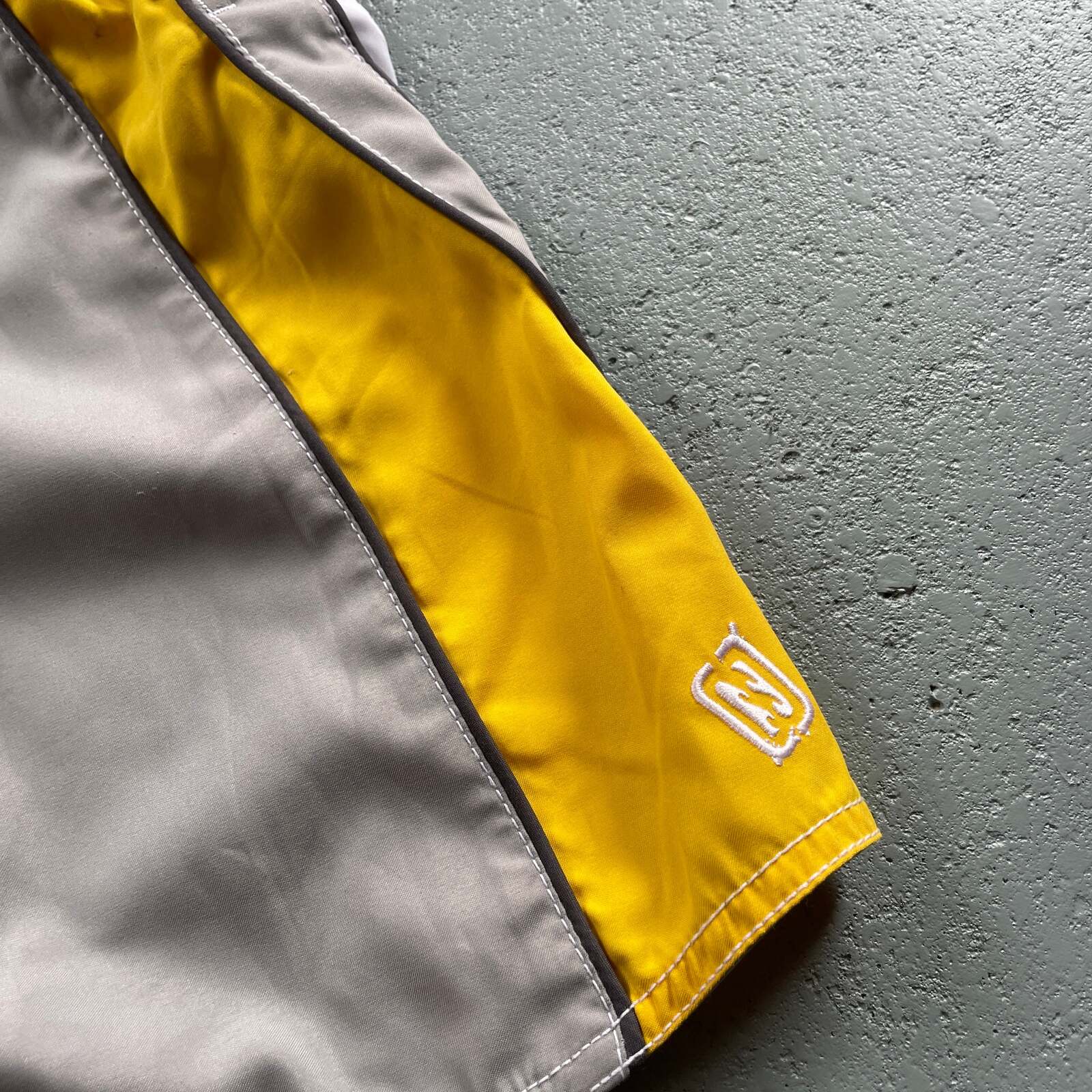 00's Billabong Andys Irons Boardshorts Boys (24)