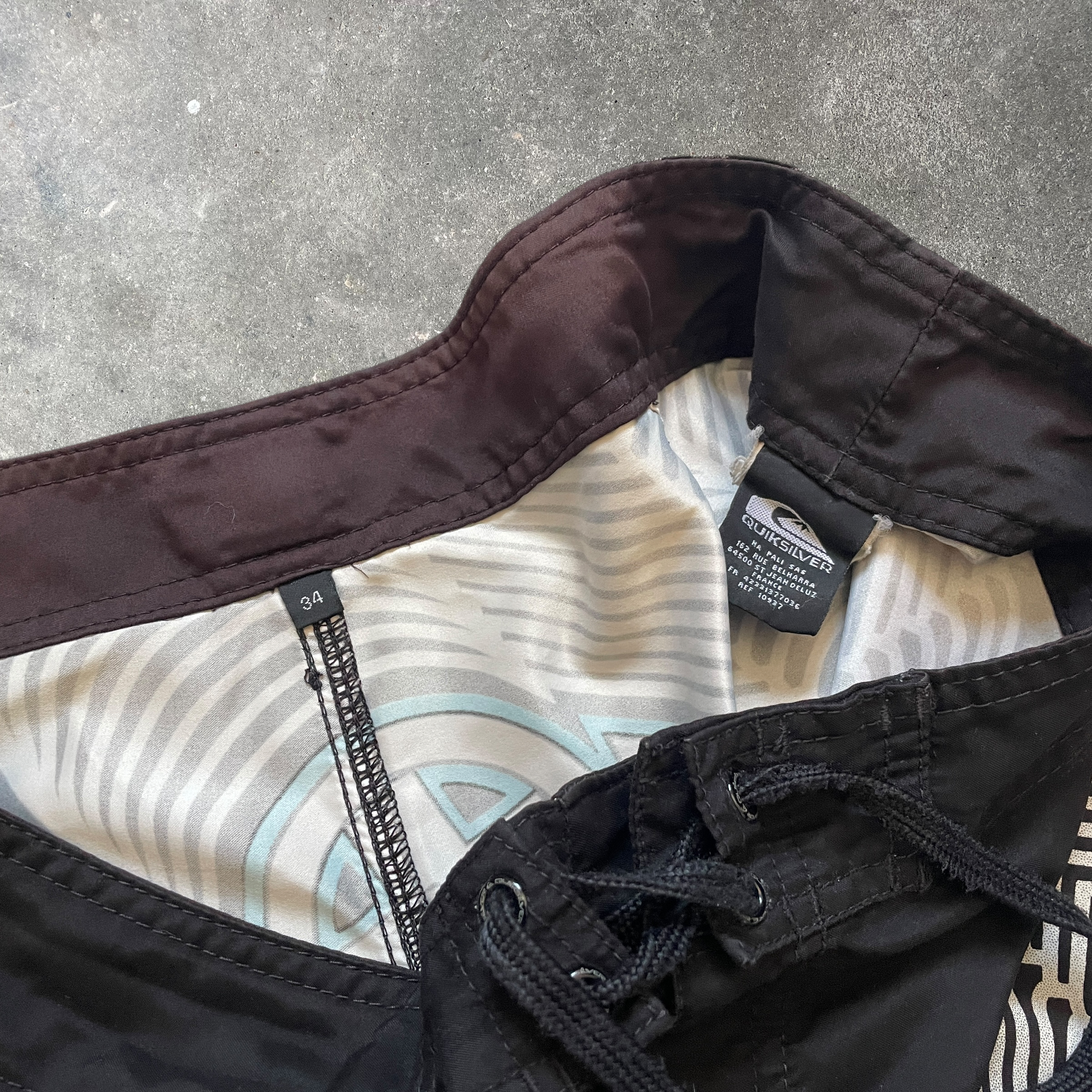 2000's Quiksilver Boardshorts (34)