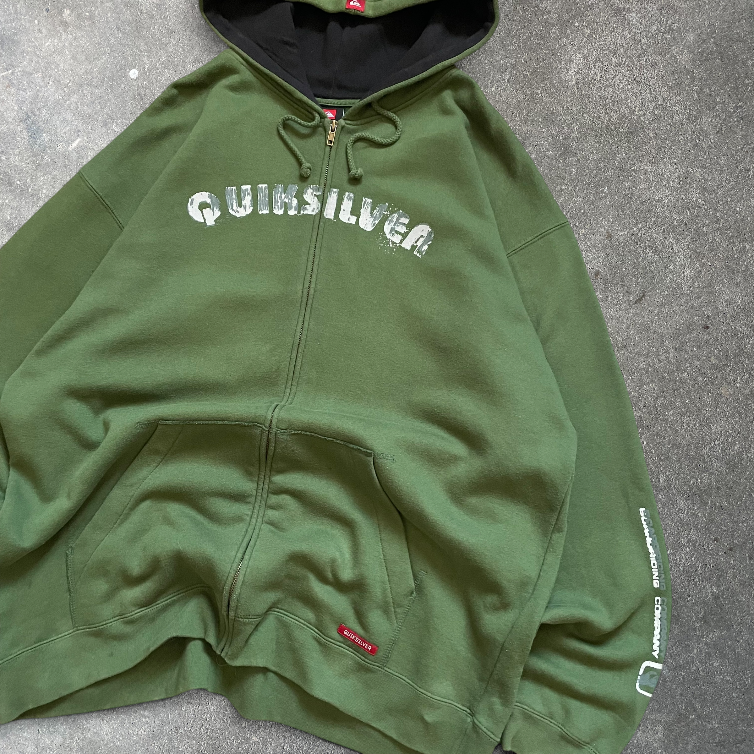 2000’s Quiksilver Zip Hoodie (XL)