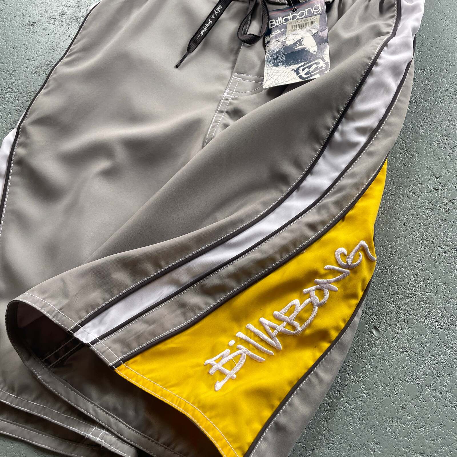 00's Billabong Andys Irons Boardshorts Boys (24)