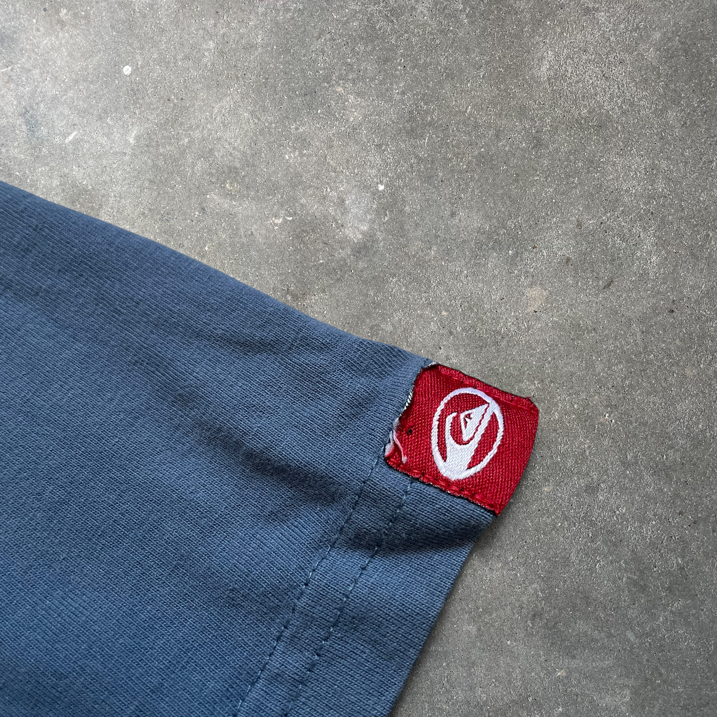 2000's Quiksilver T-Shirt (M)