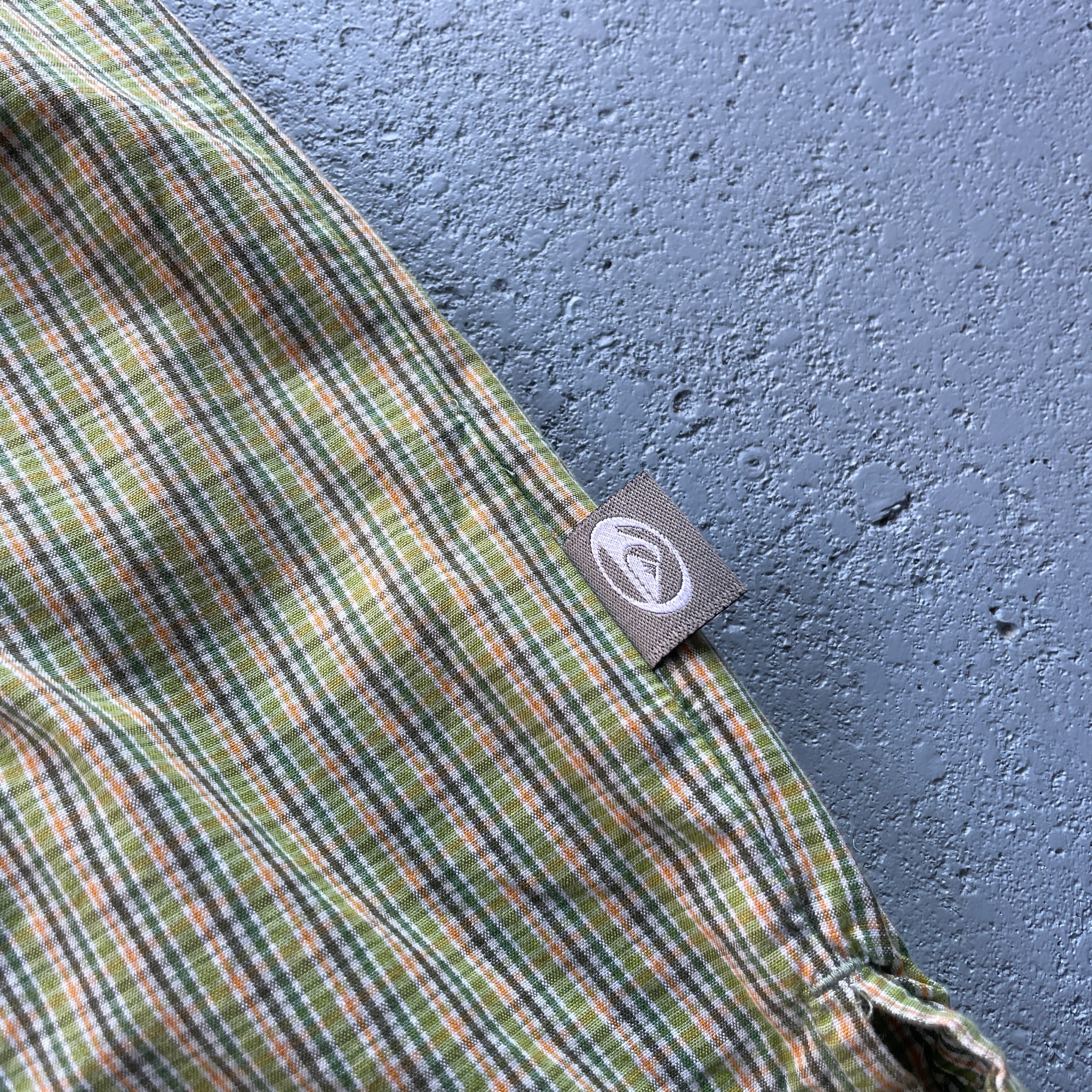 2000's Quiksilver Surf Shirt (L)
