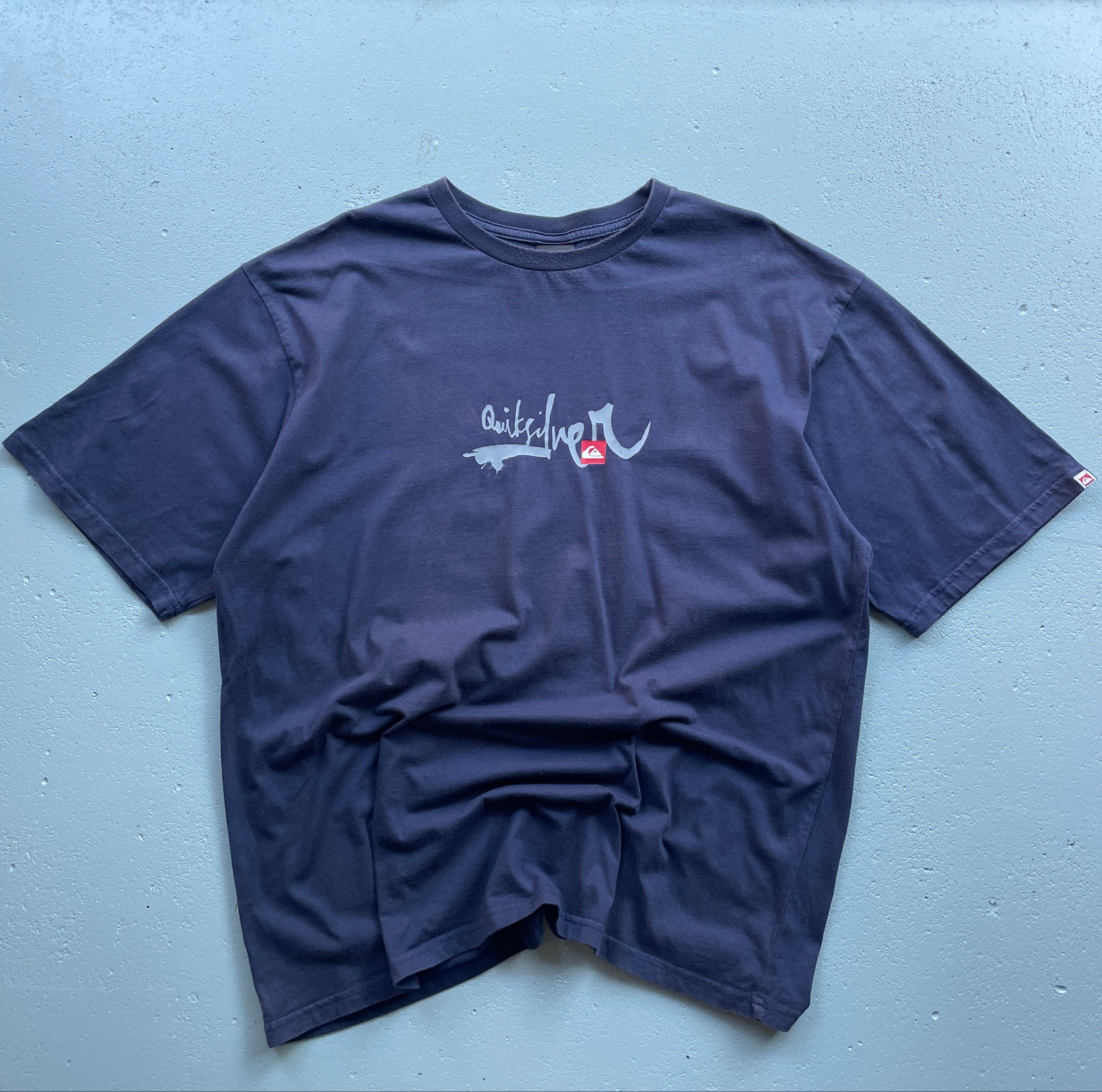2000's Quiksilver T-Shirt Navy (XL)