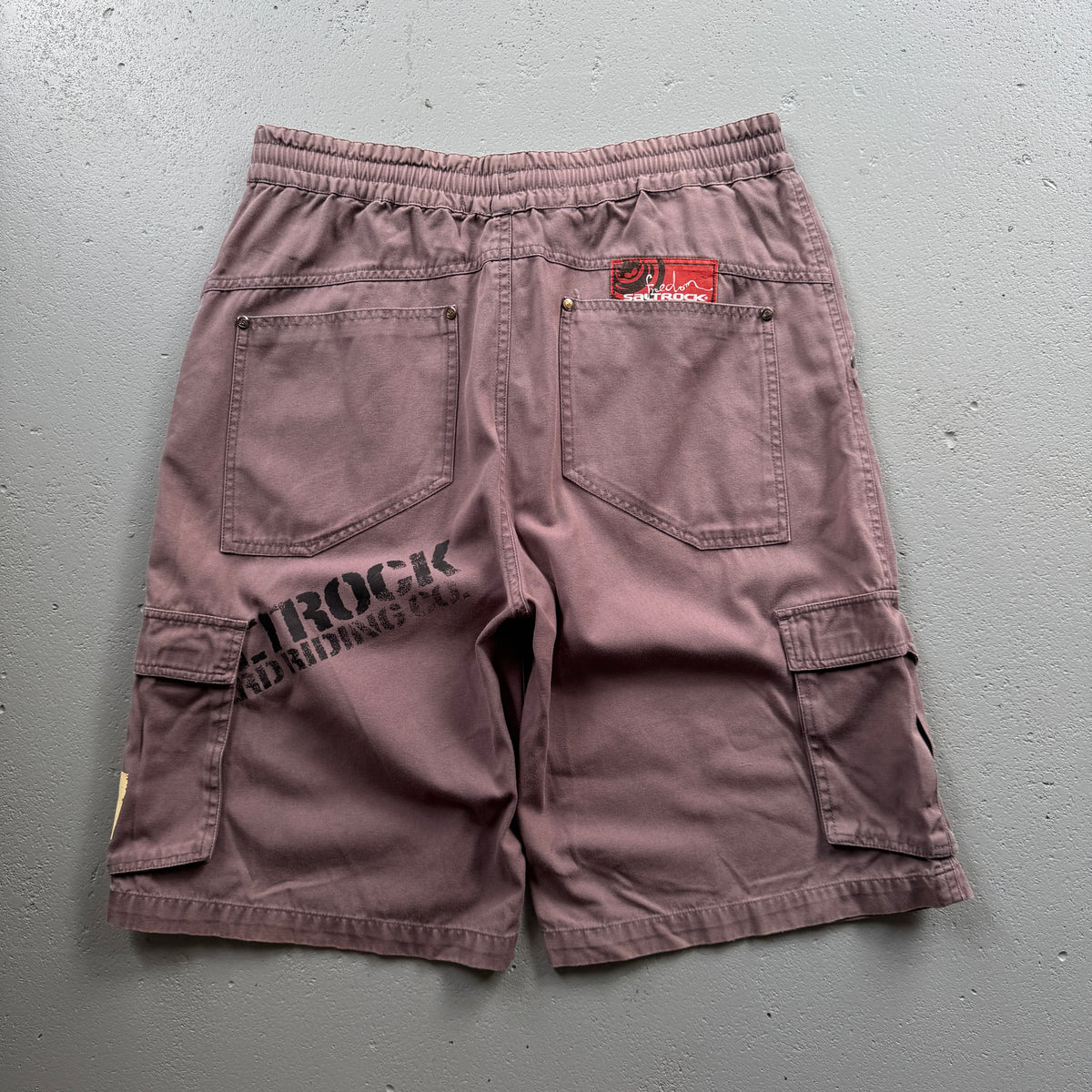 2000’s Saltrock Cargo Shorts (32)