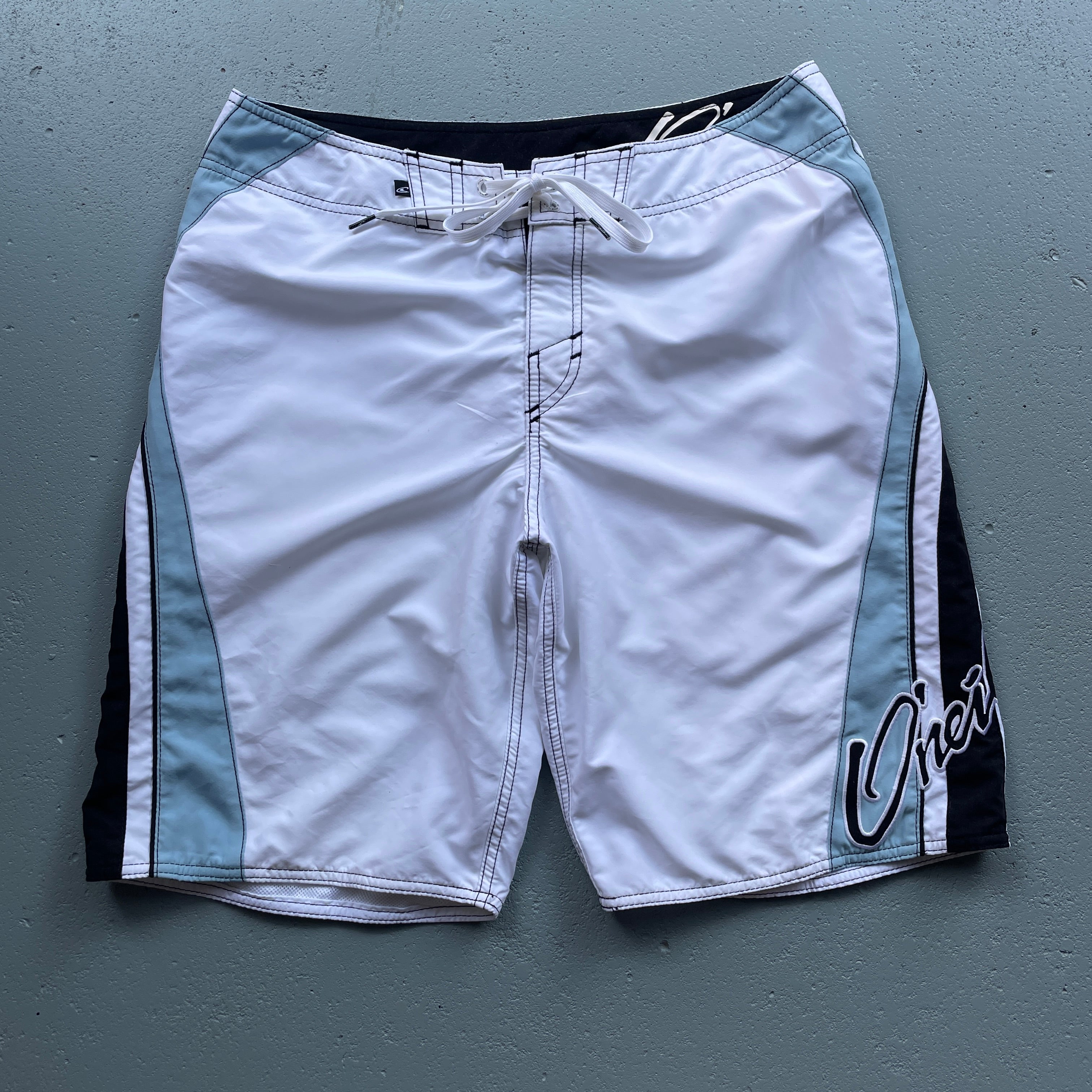 2000's O'Neill Boardshorts White (32)