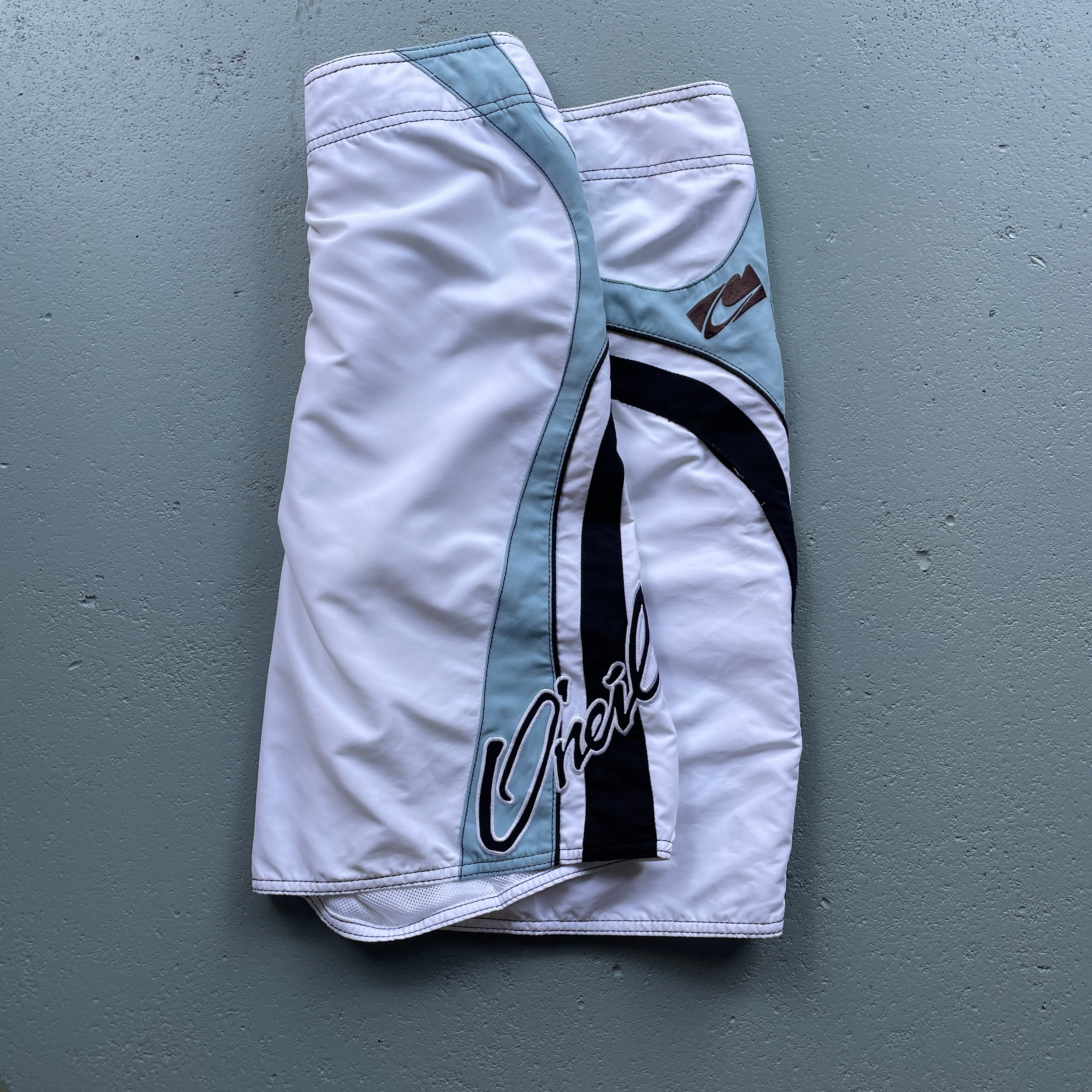 2000's O'Neill Boardshorts White (32)