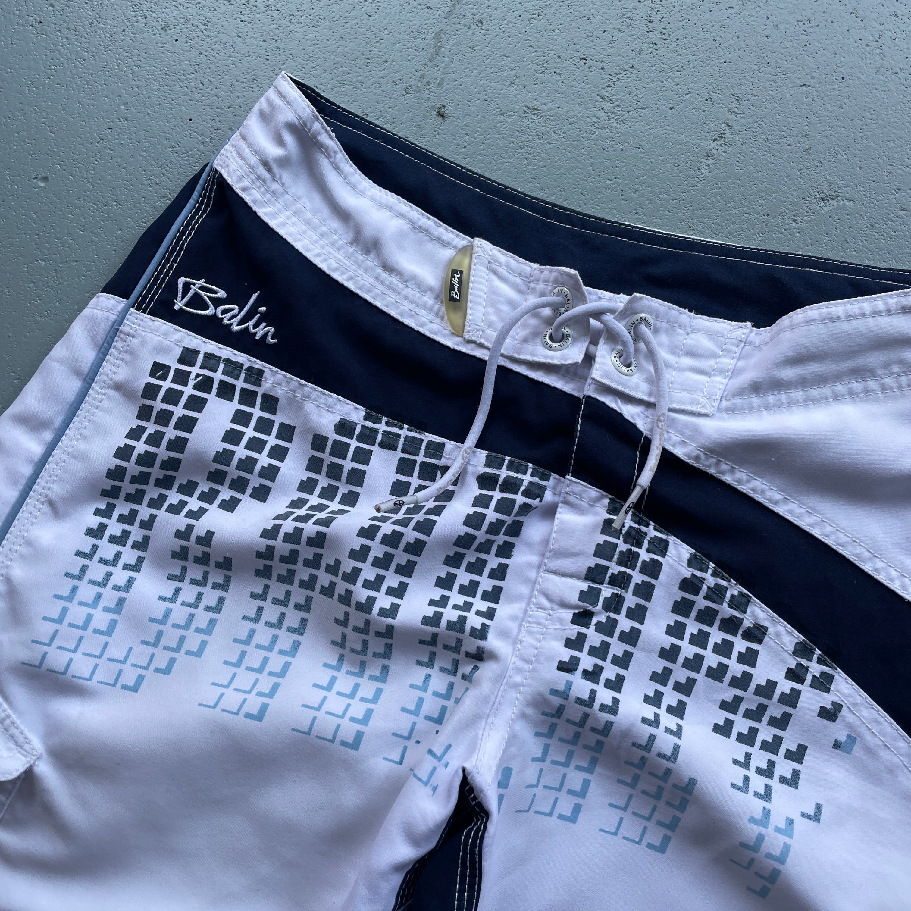 2000's Balin Boardshorts White (28)