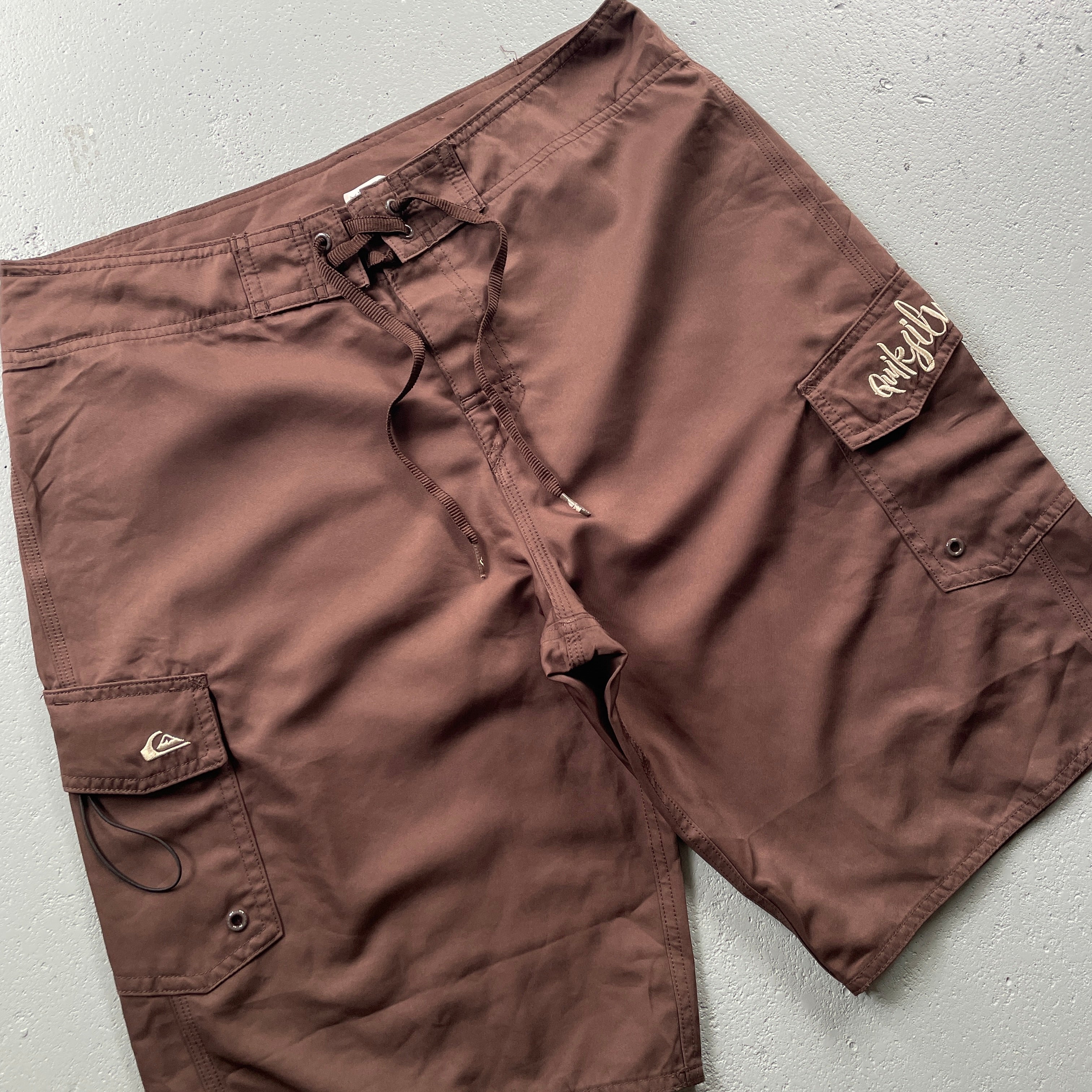 2000's Quiksilver Boardshorts Brown (32)