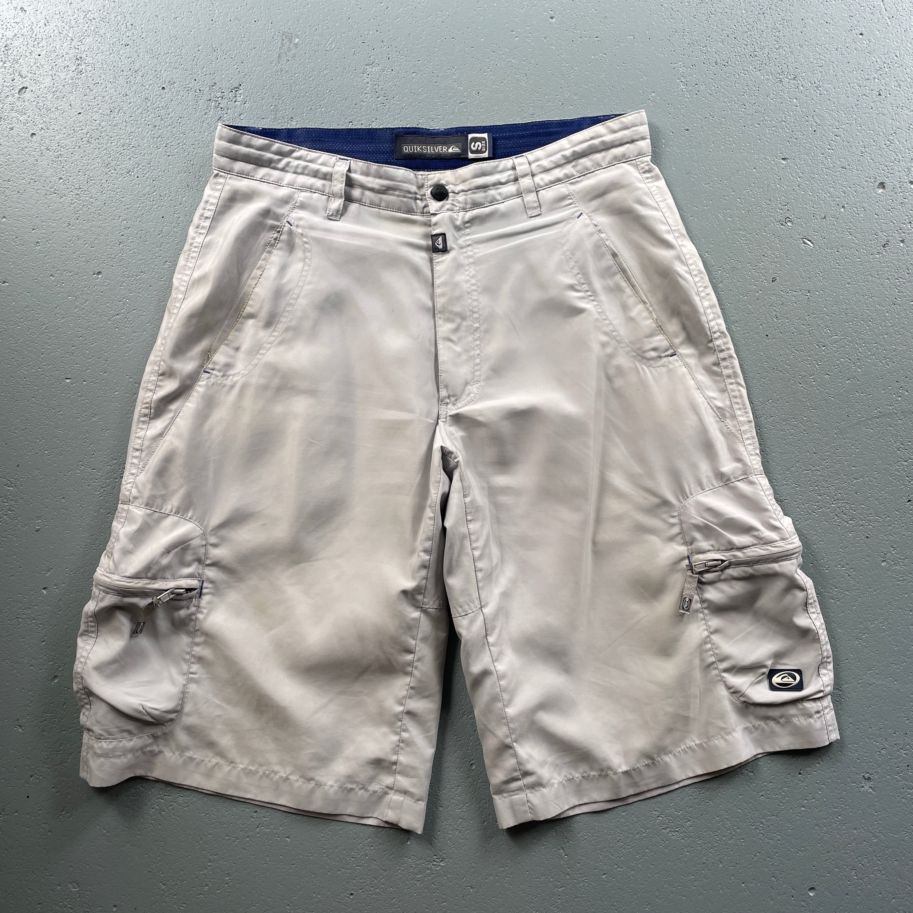 2000's Quiksilver Cargo Shorts Grey (30)