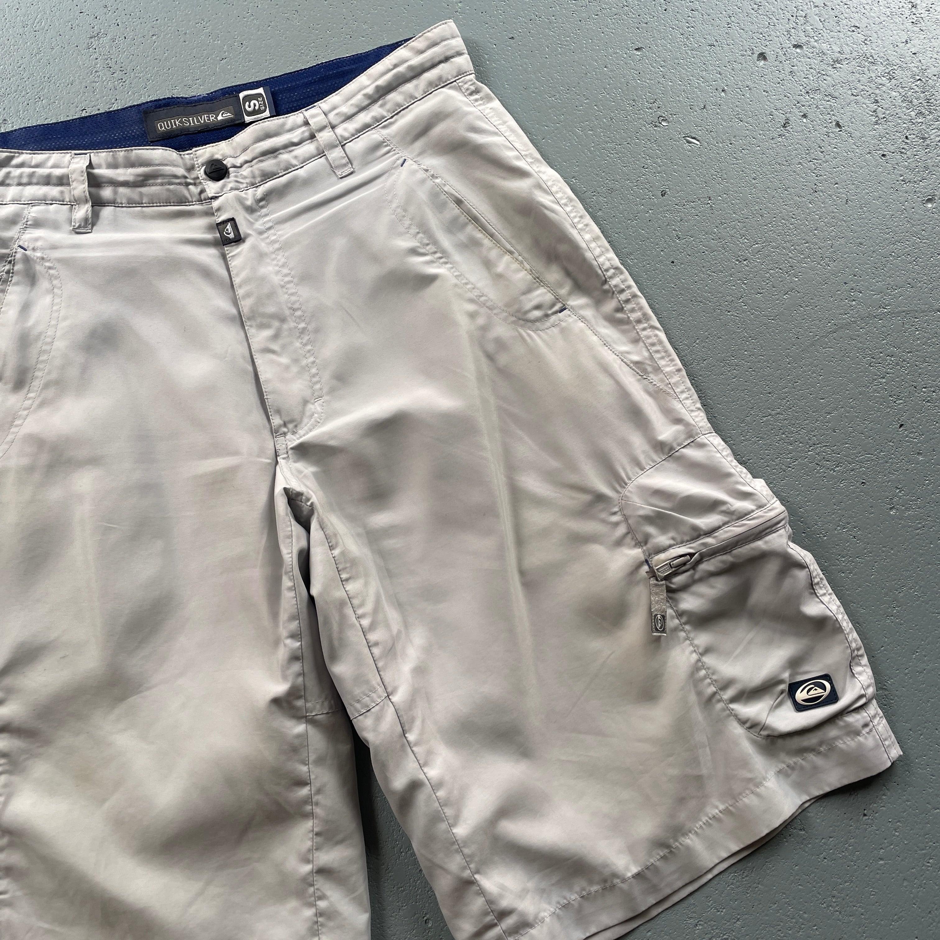 2000's Quiksilver Cargo Shorts Grey (30)