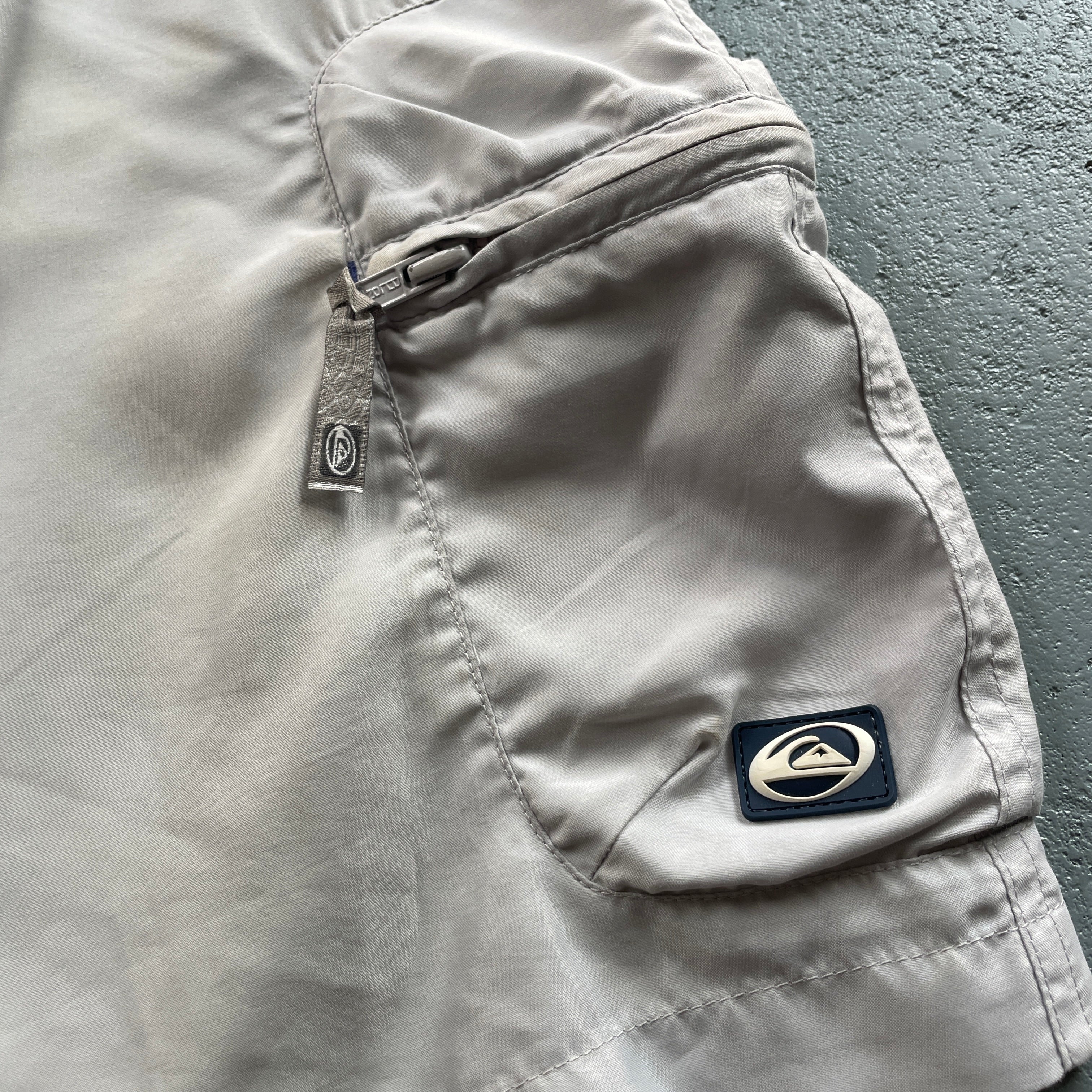 2000's Quiksilver Cargo Shorts Grey (30)