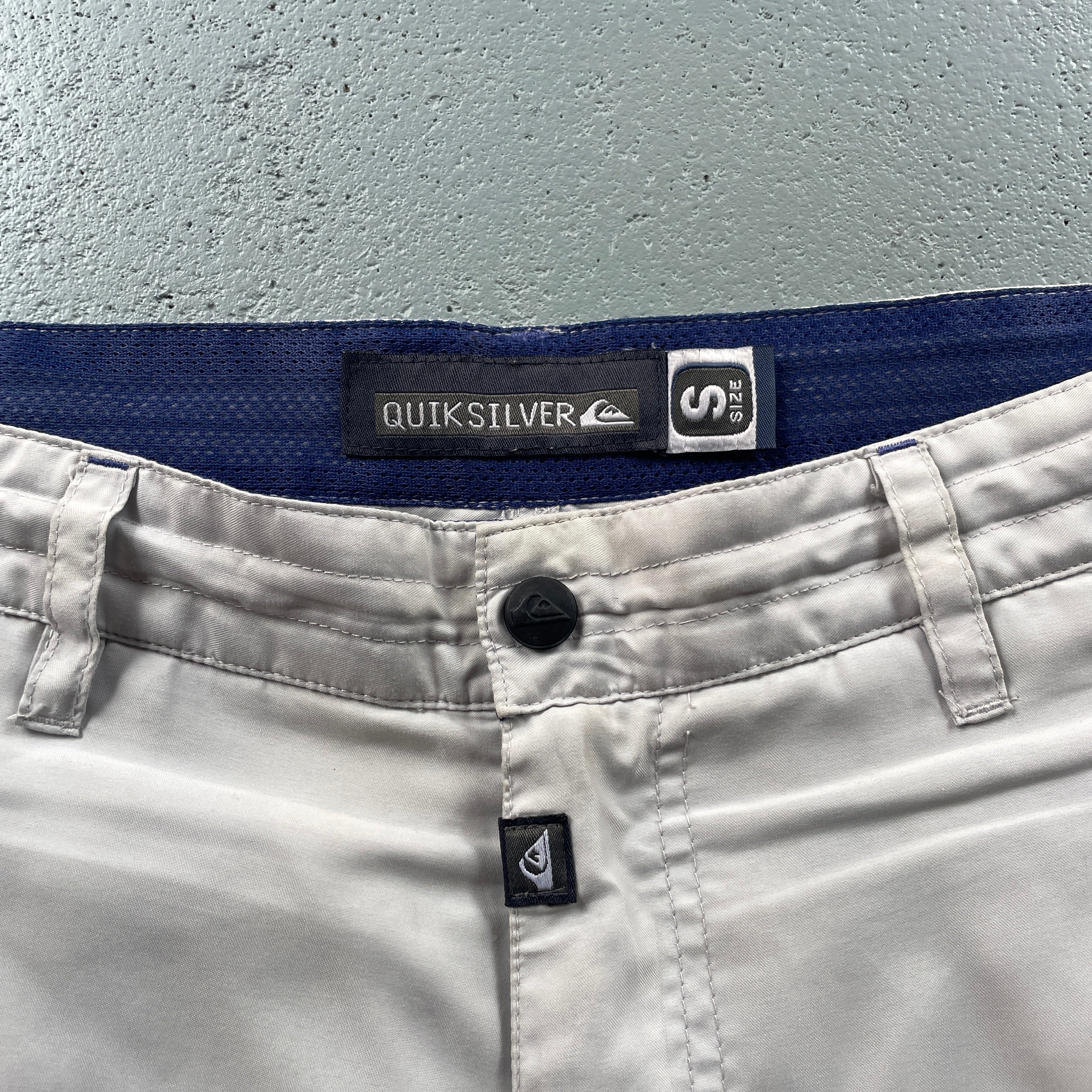 2000's Quiksilver Cargo Shorts Grey (30)