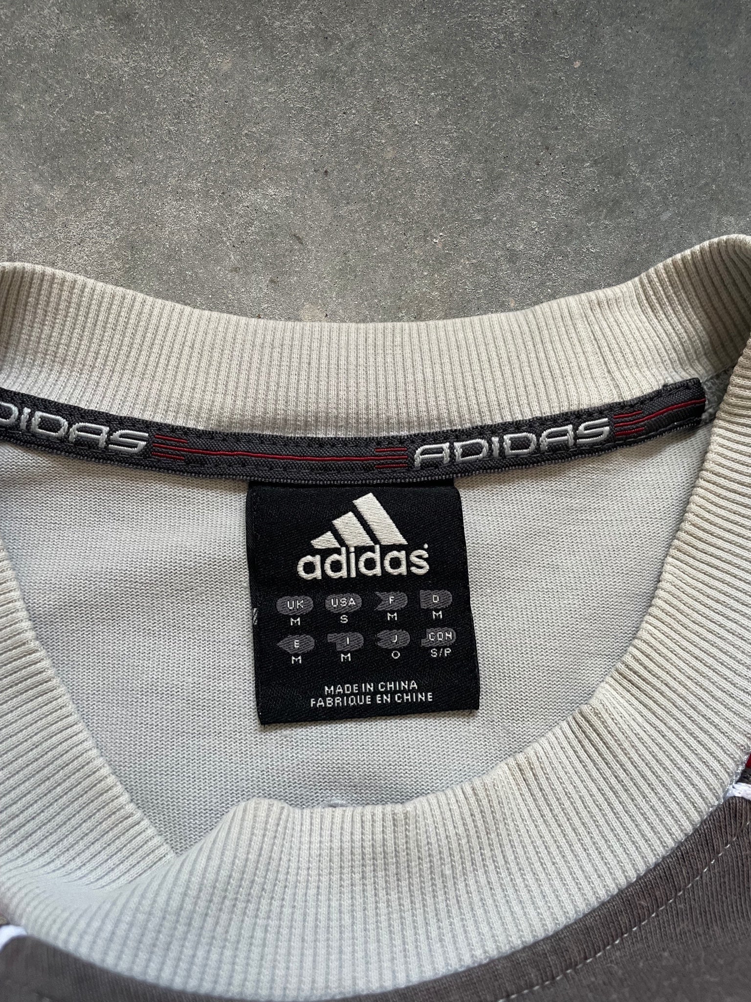 2000's Retro Adidas T-shirt (M)