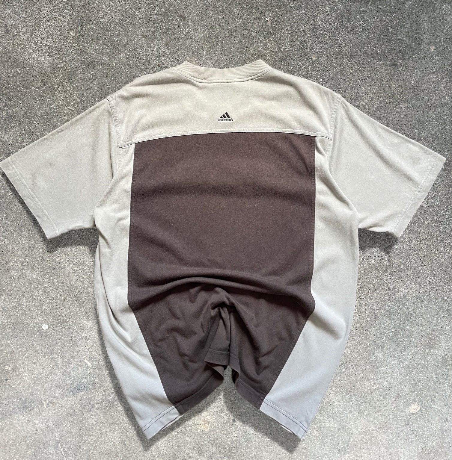 2000's Retro Adidas T-shirt (M)