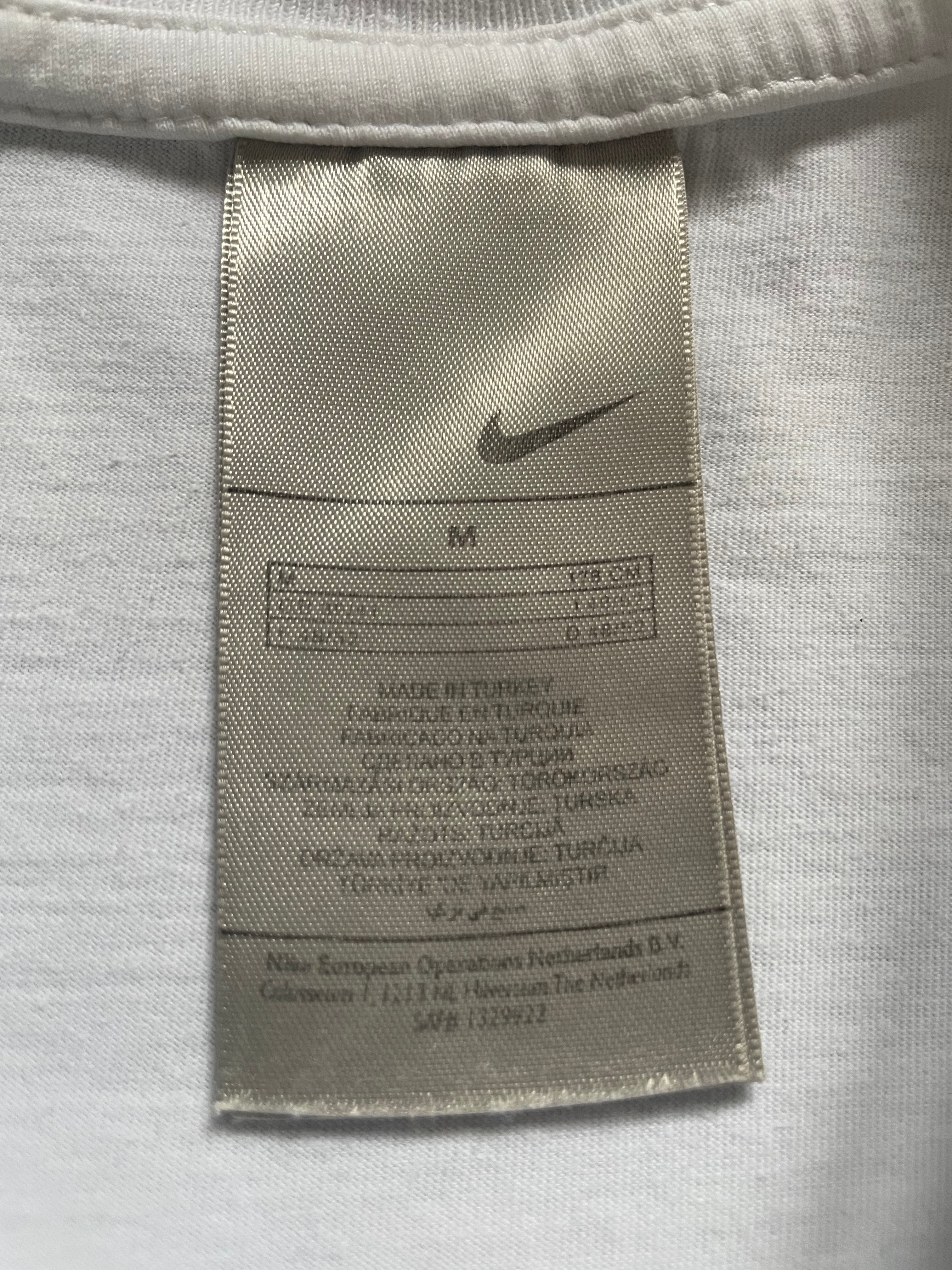 2000's Nike Tee White (M)