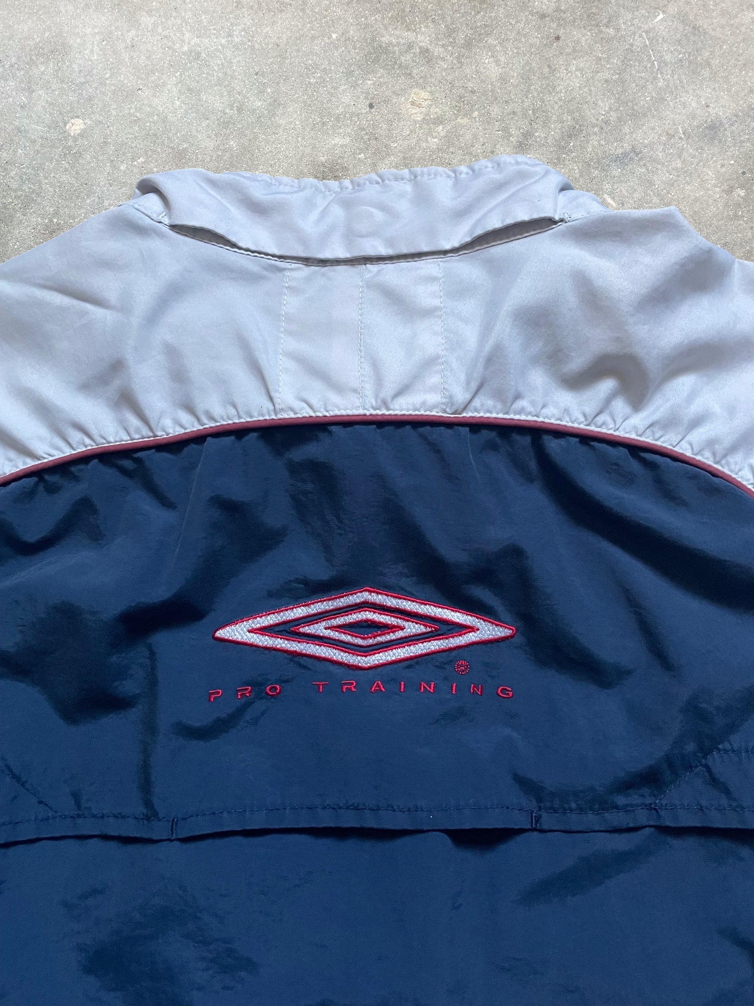 90's Umbro 1/4 Zip Windbreaker Jacket (L/XL)