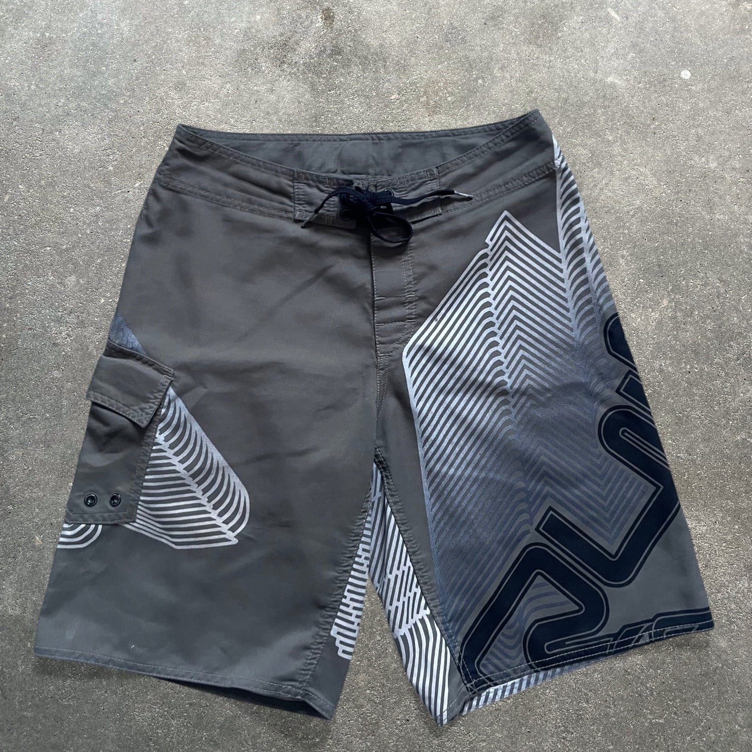 2000's Quiksilver Boardshorts (28)