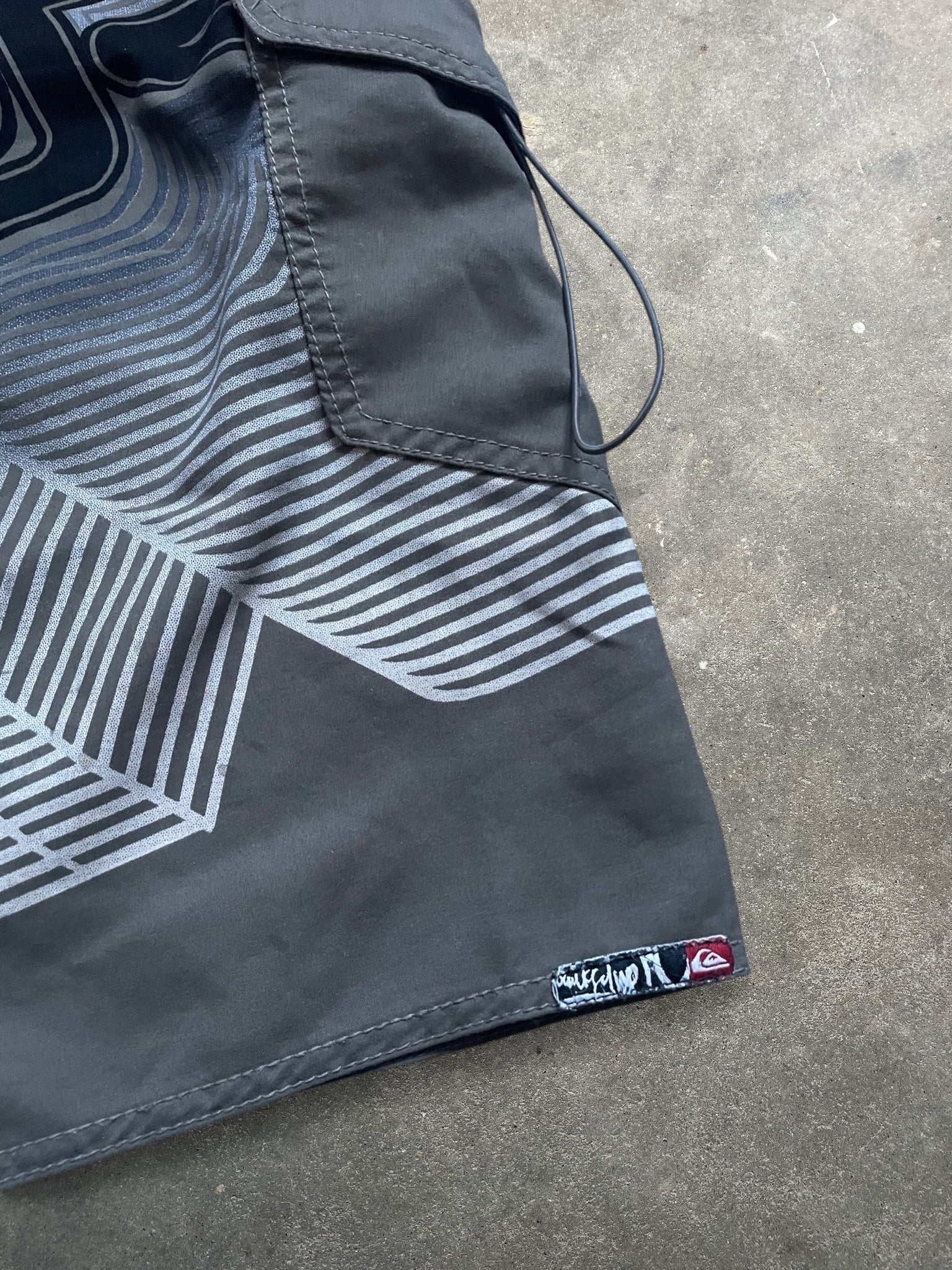 2000's Quiksilver Boardshorts (28)