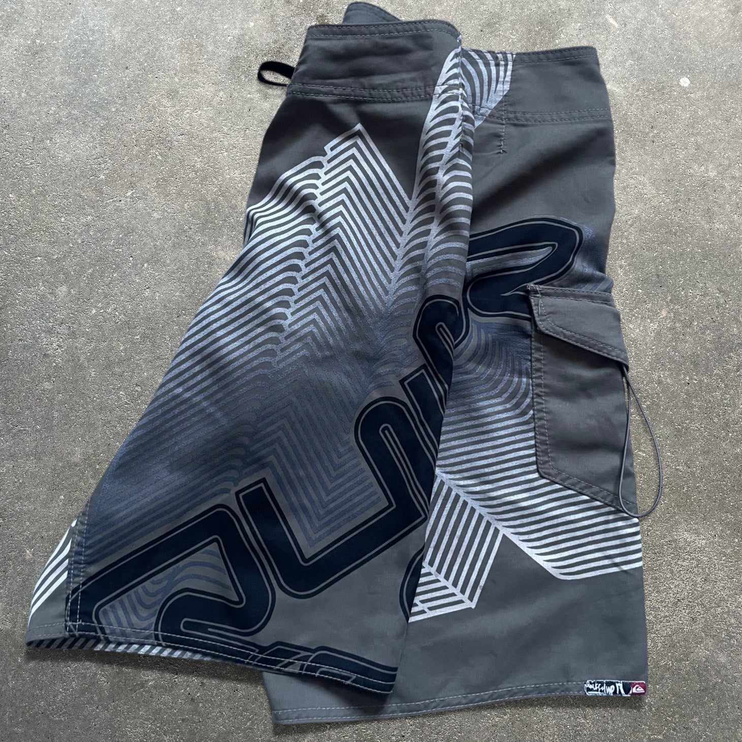 2000's Quiksilver Boardshorts (28)