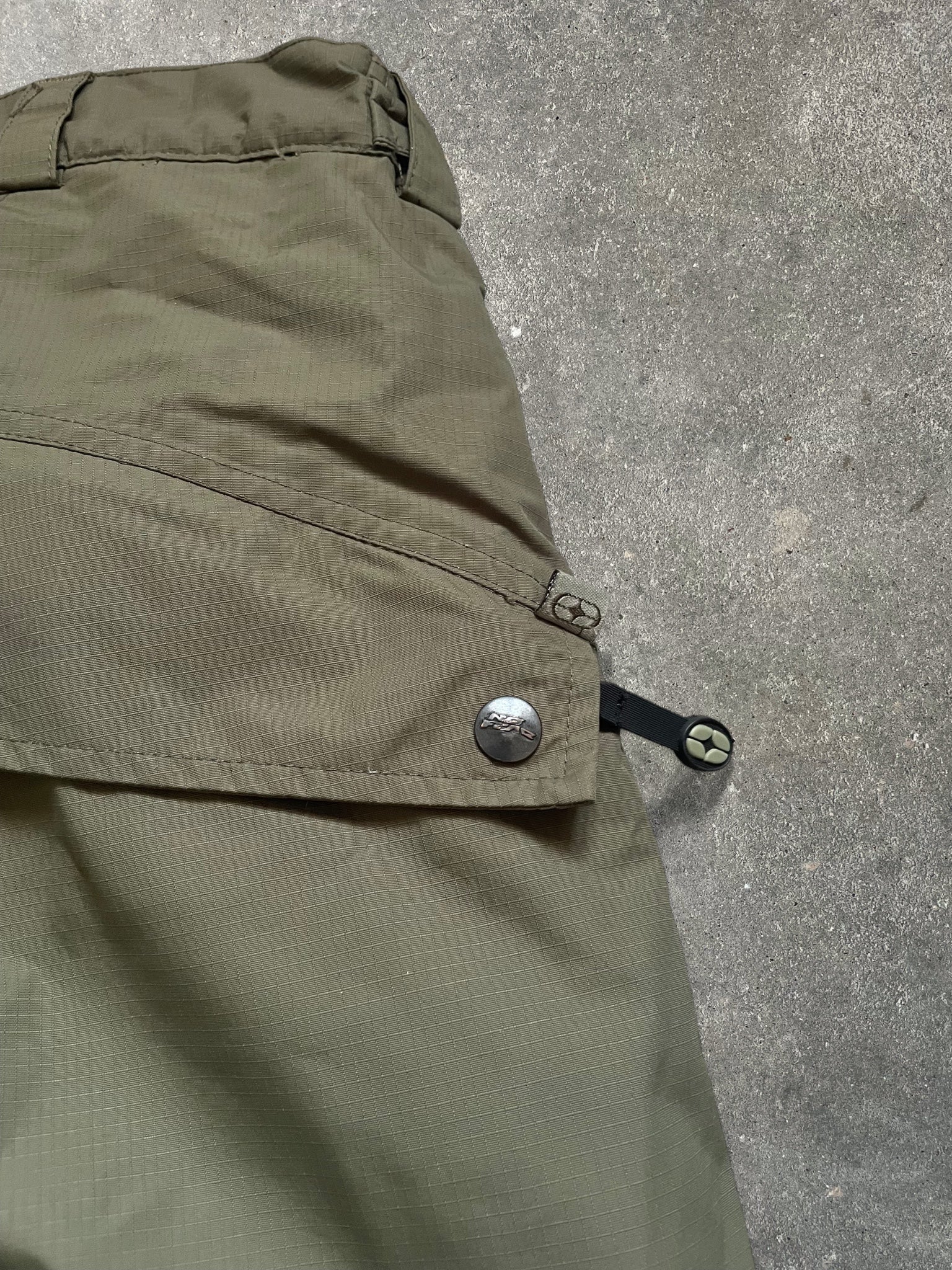 2000's No Fear Ski Pants Khaki/White (L)