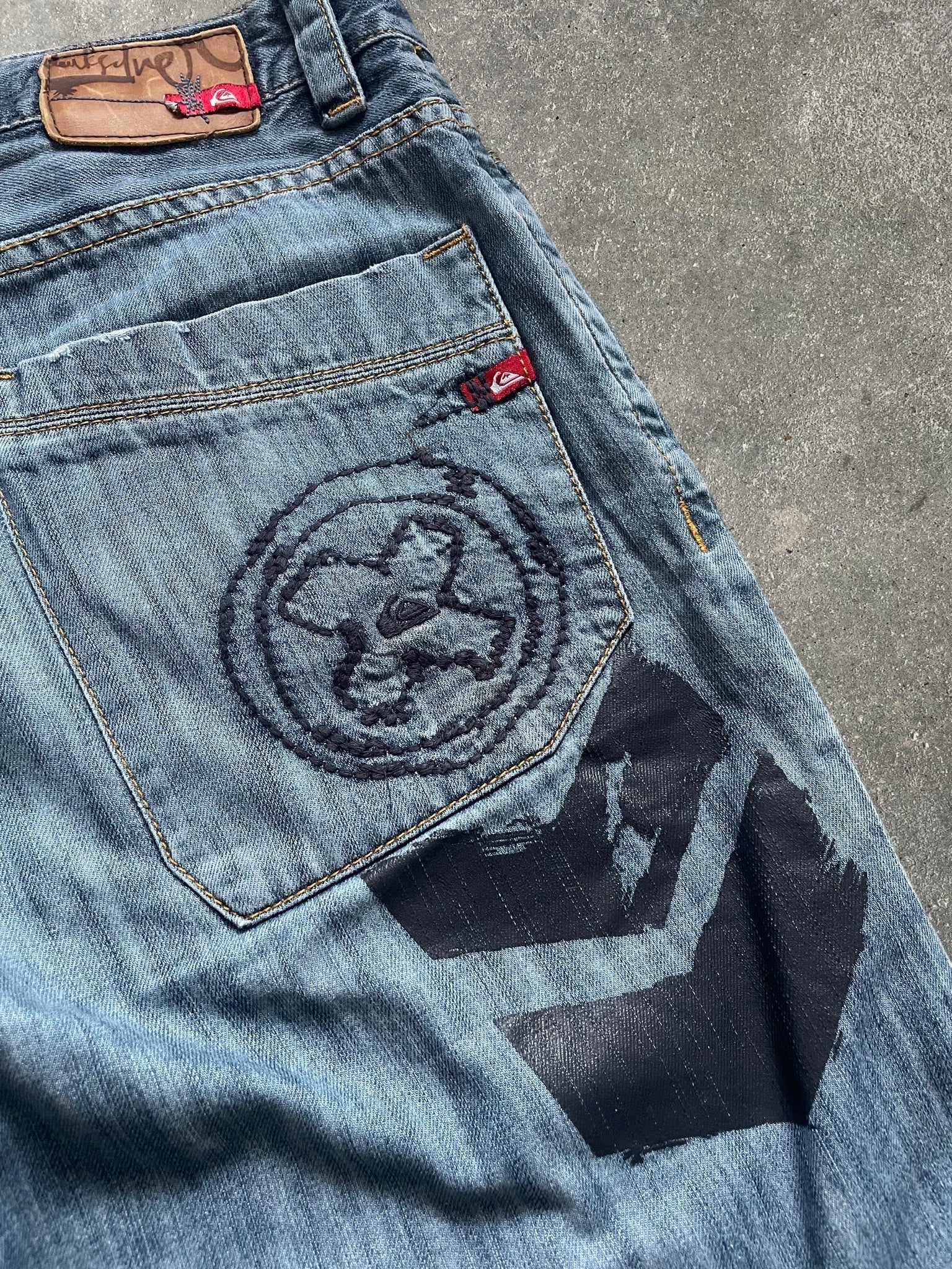 2000's Quiksilver Denim Jorts (32)