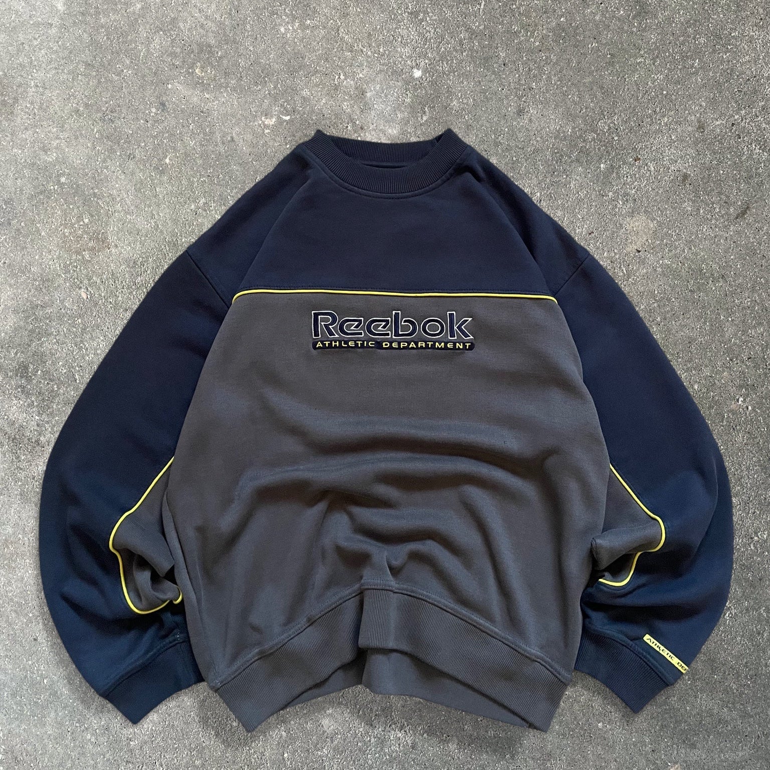 90's Reebok Sweatshirt Grey/Navy (M)
