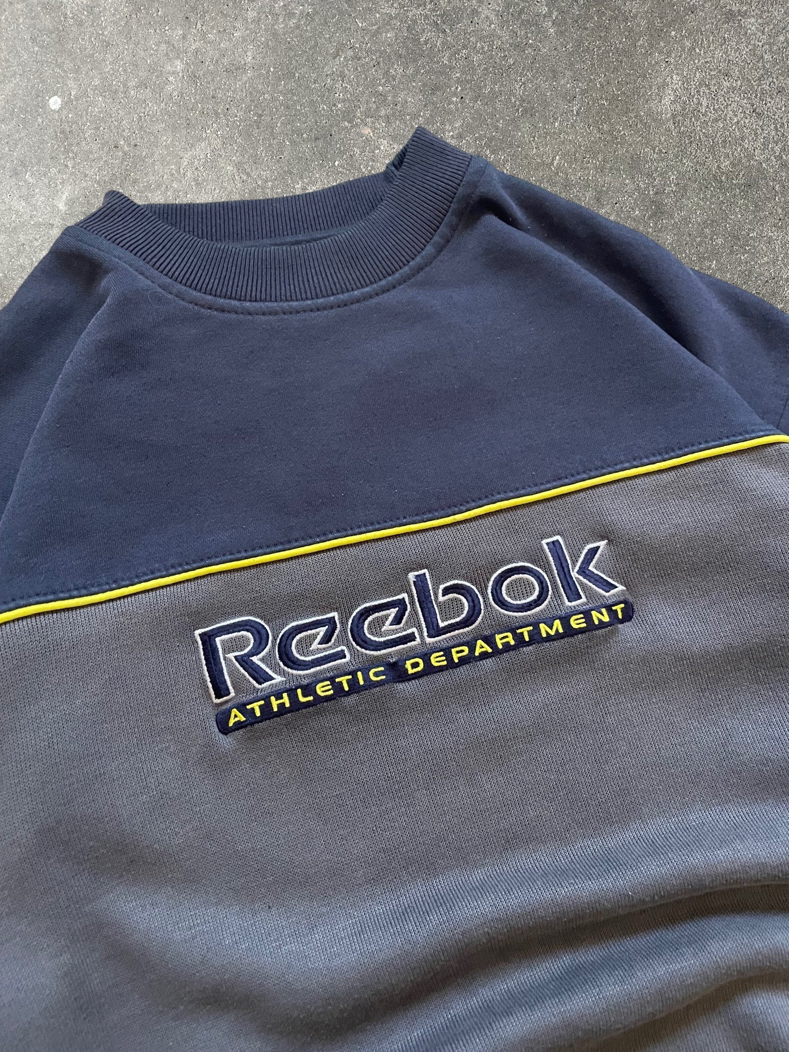 90's Reebok Sweatshirt Grey/Navy (M)