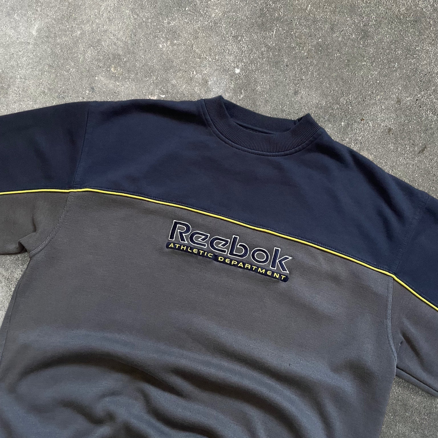 90's Reebok Sweatshirt Grey/Navy (M)