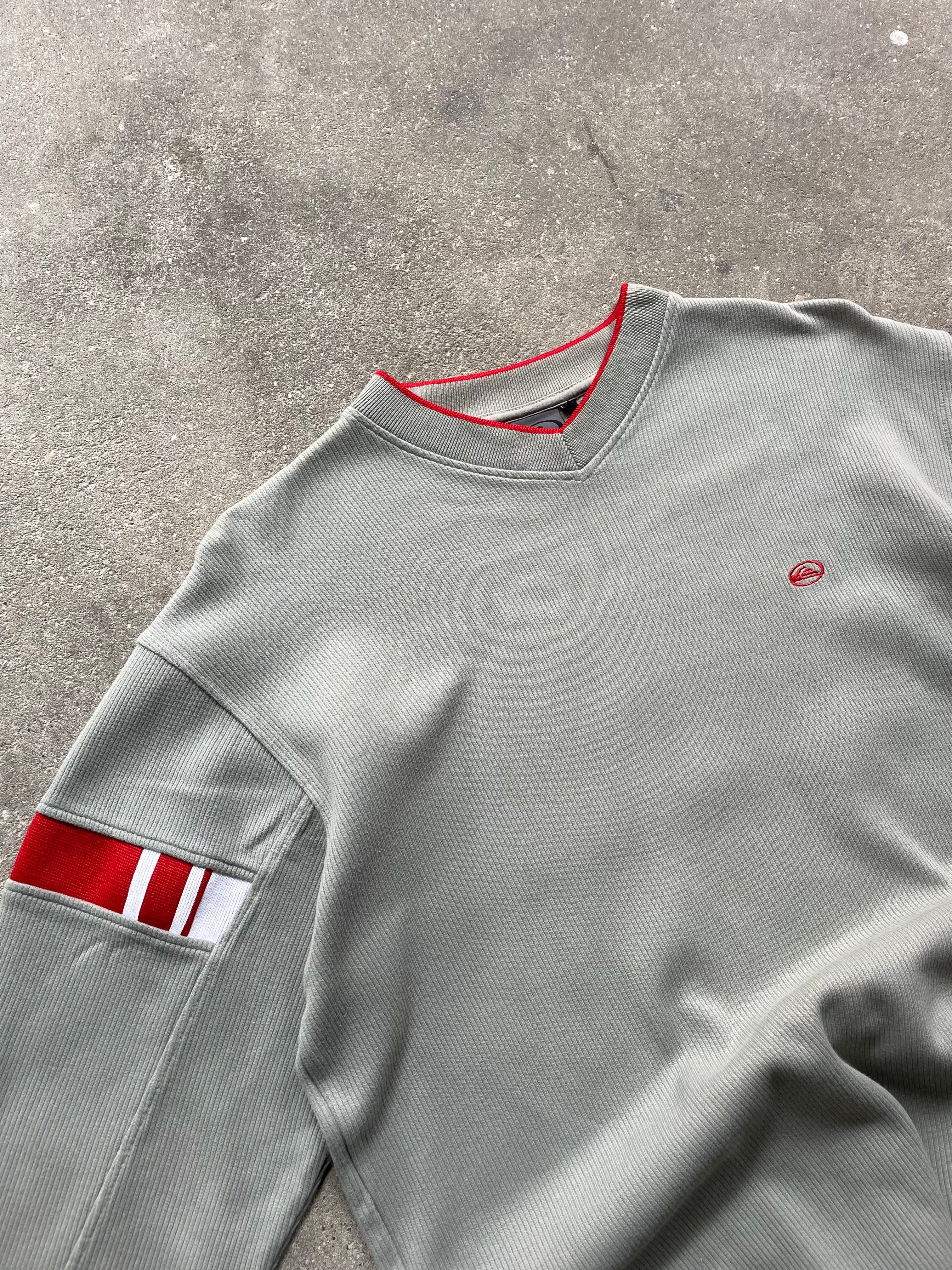 2000's Quiksilver V-Neck Sweatshirt Grey (L)