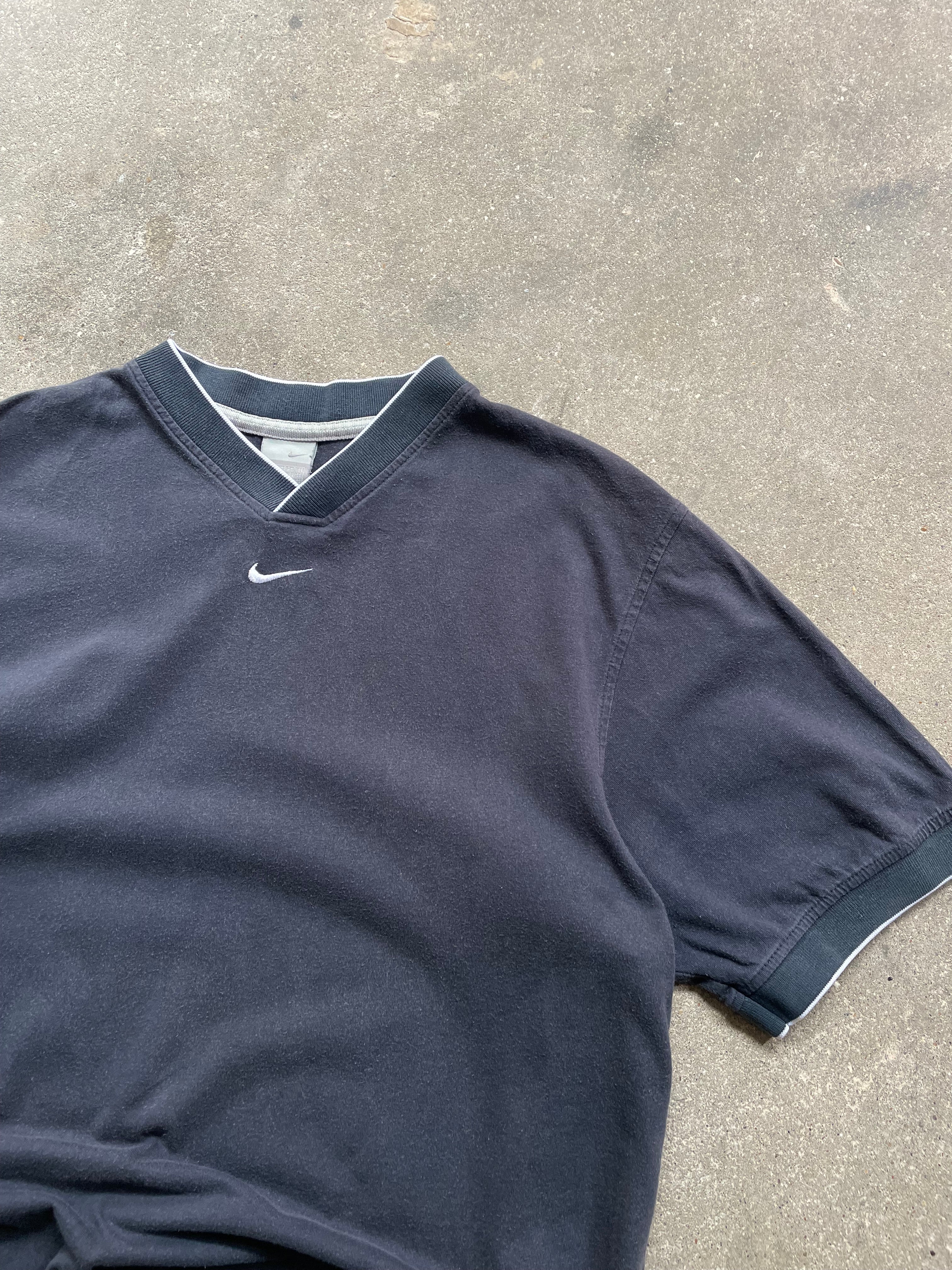 2000's Nike V-Neck Tee Navy (L)