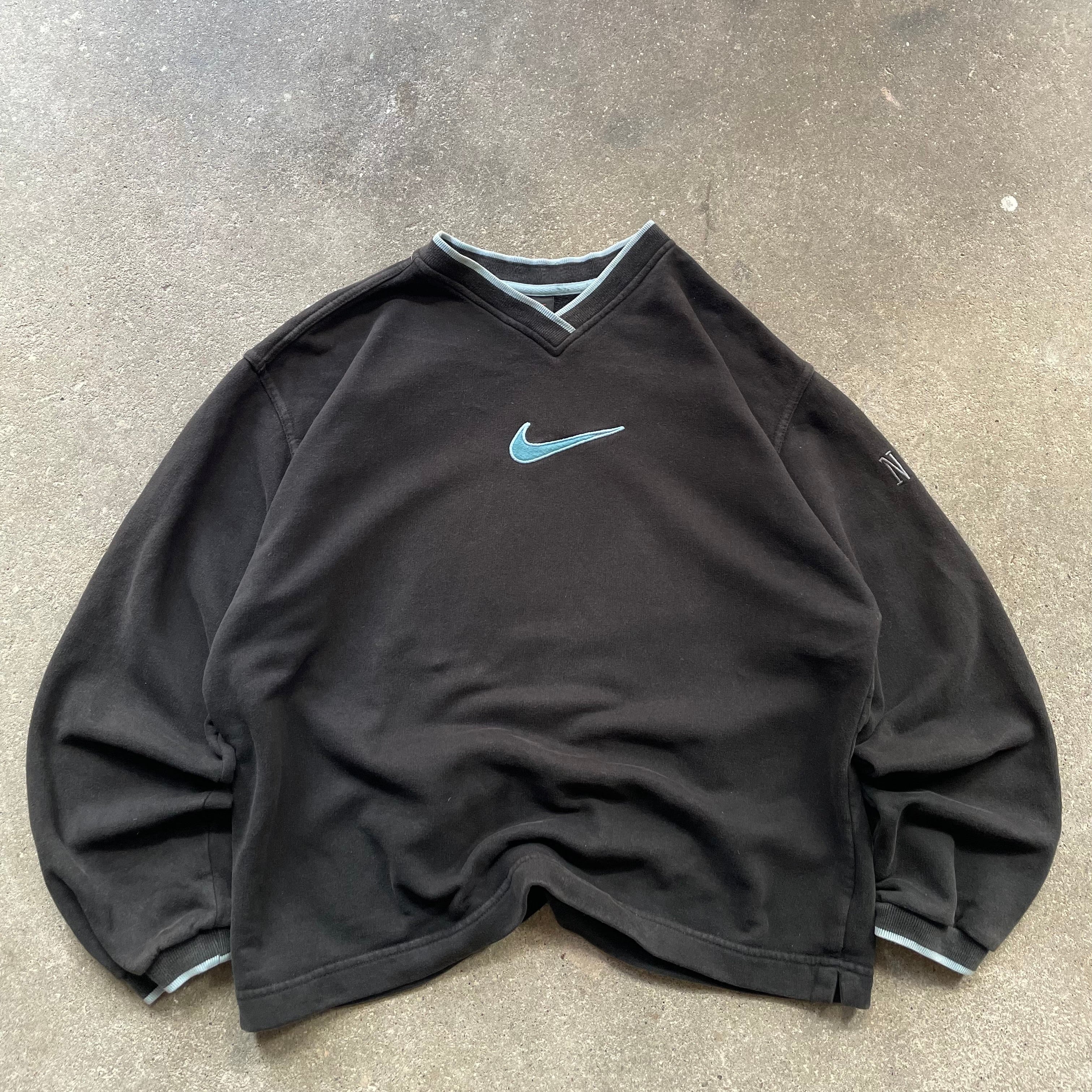 90's Nike V-Neck Sweatshirt (L)