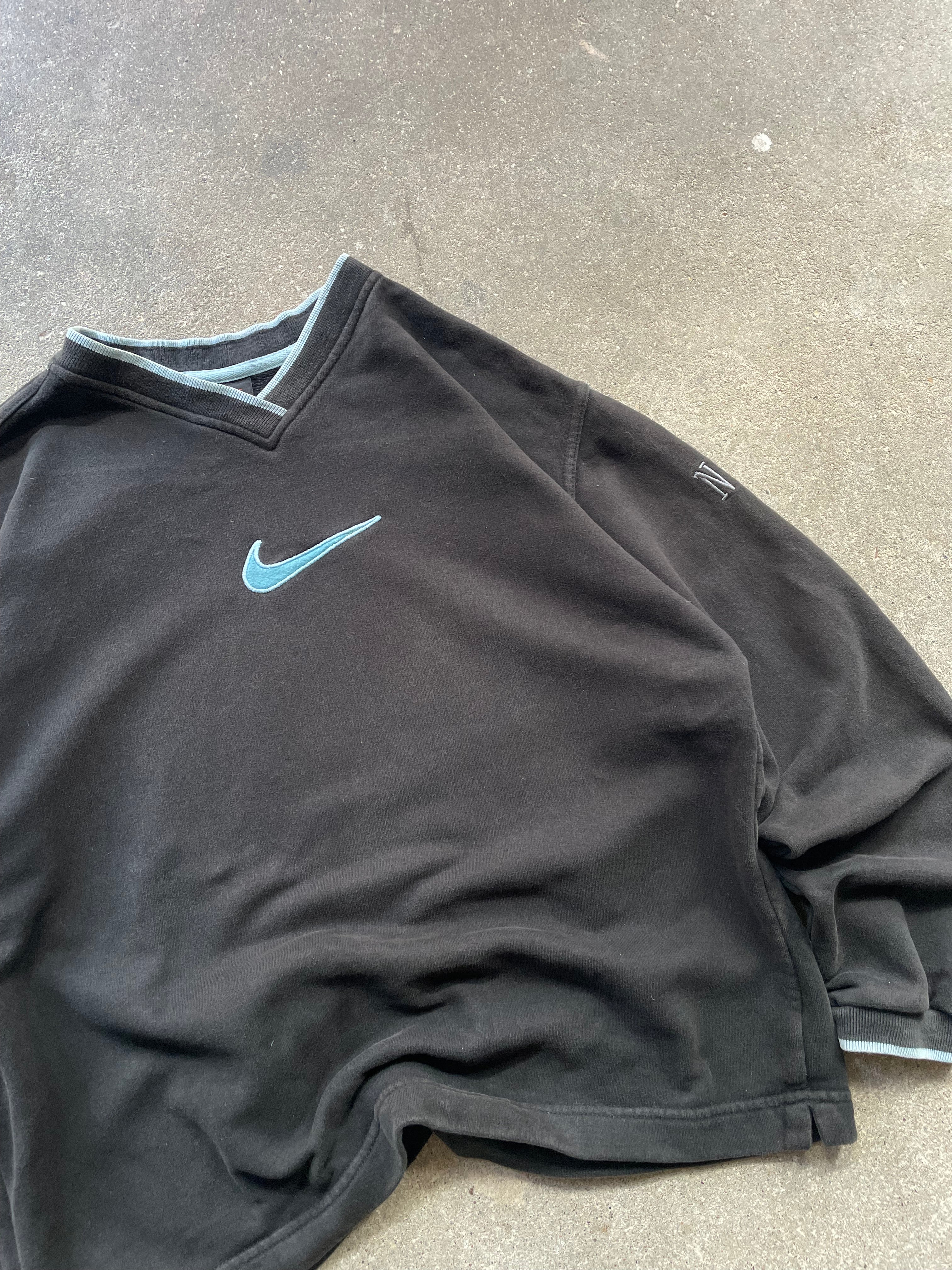 90's Nike V-Neck Sweatshirt (L)