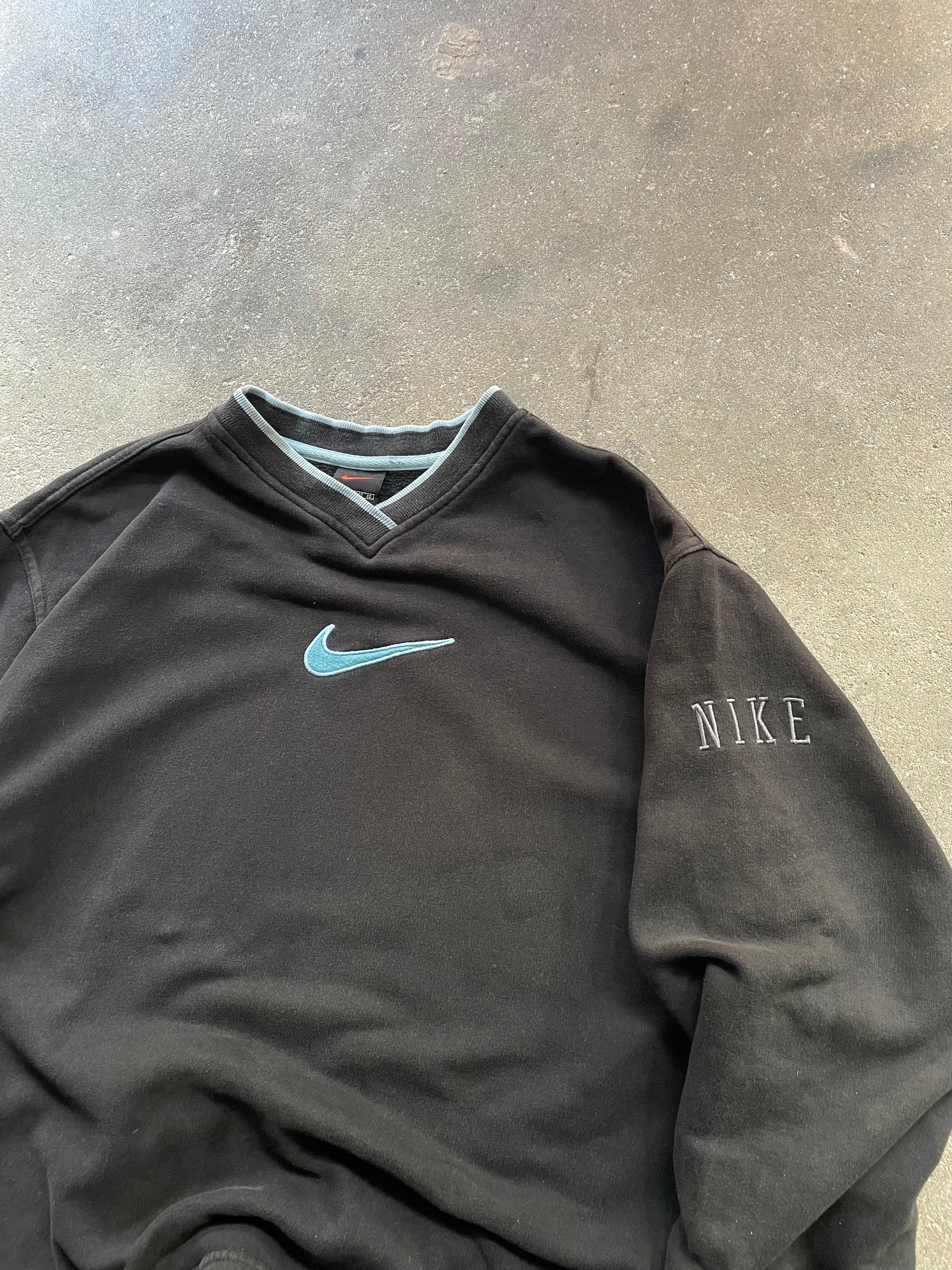 90's Nike V-Neck Sweatshirt (L)