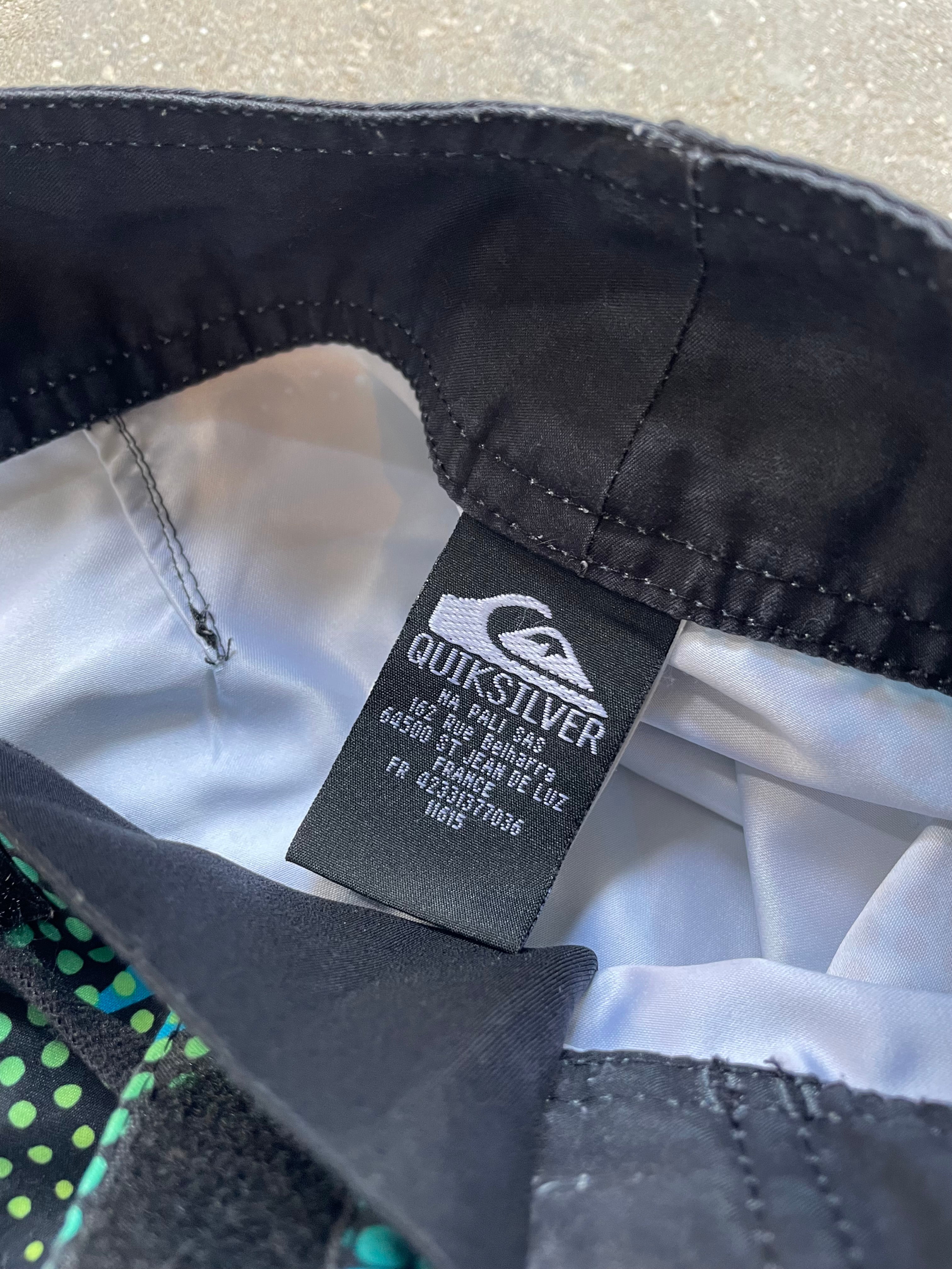2000's Quiksilver Boardshorts Black (28/30)
