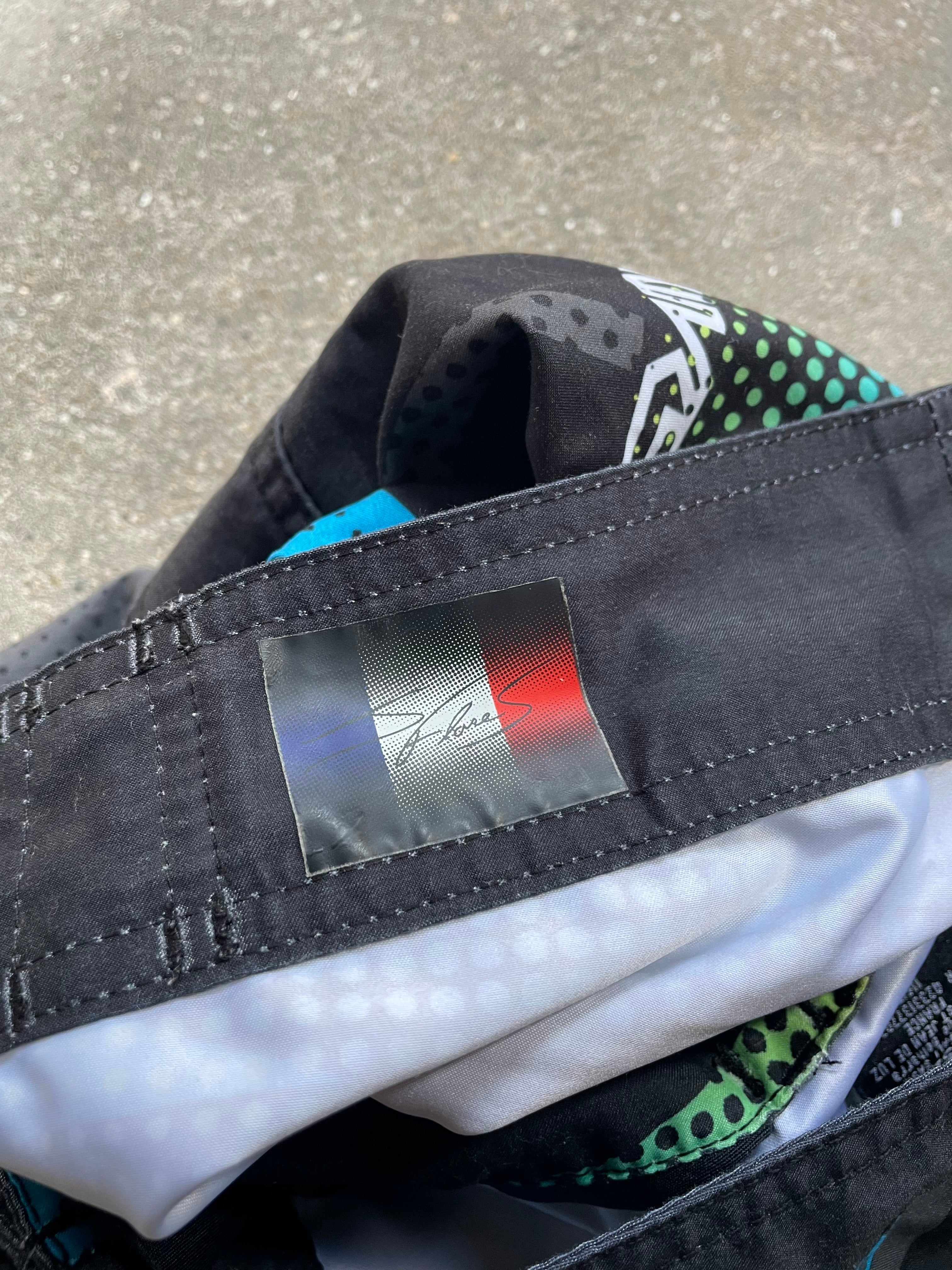 2000's Quiksilver Boardshorts Black (28/30)