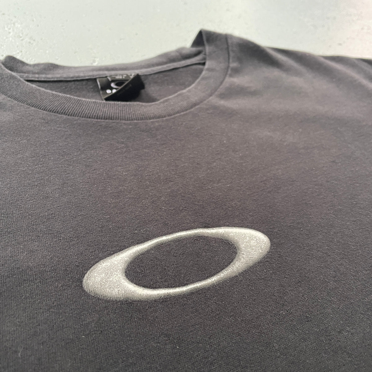 2000's Oakley Tee (M)