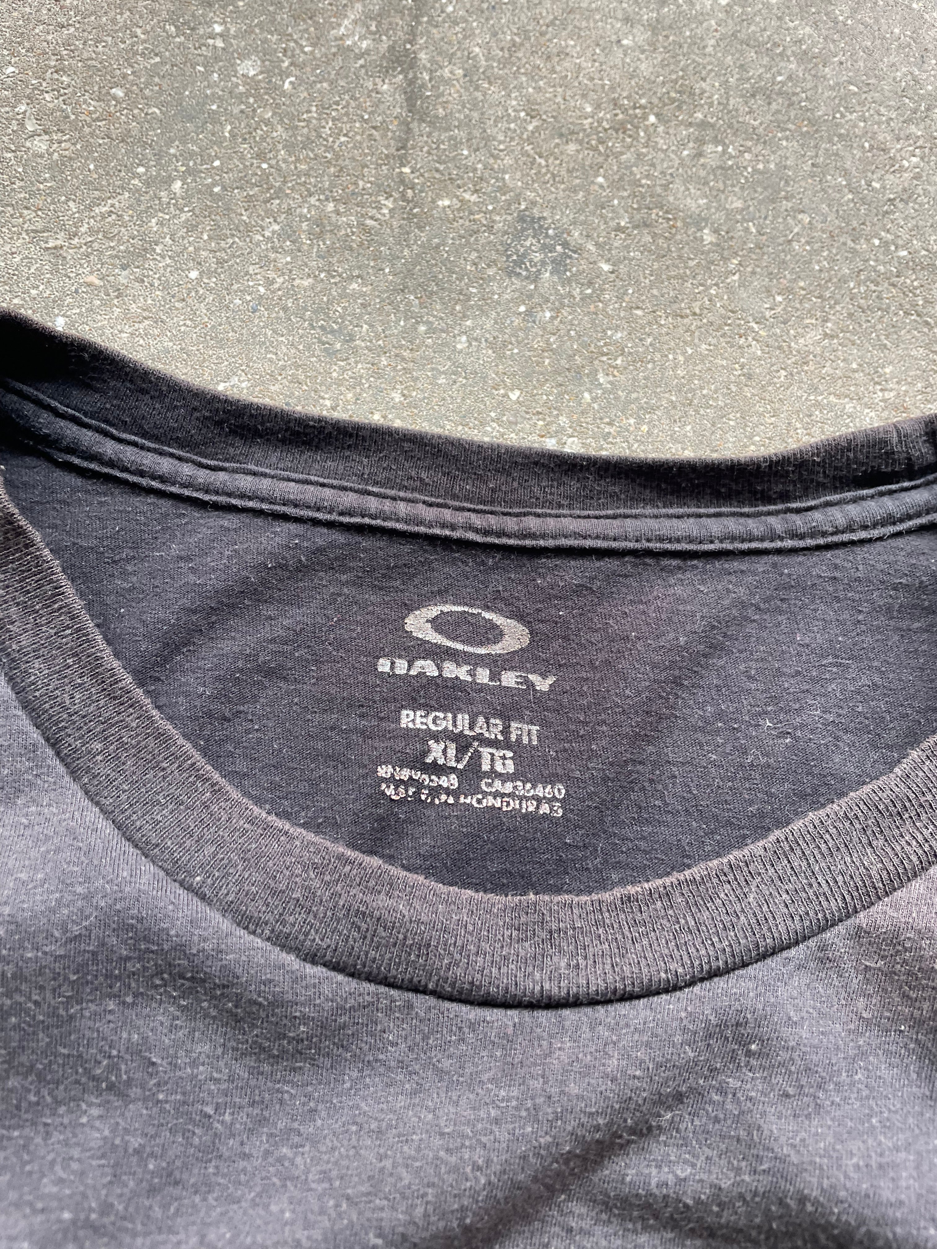 2000's Oakley Tee Faded Black (XL)