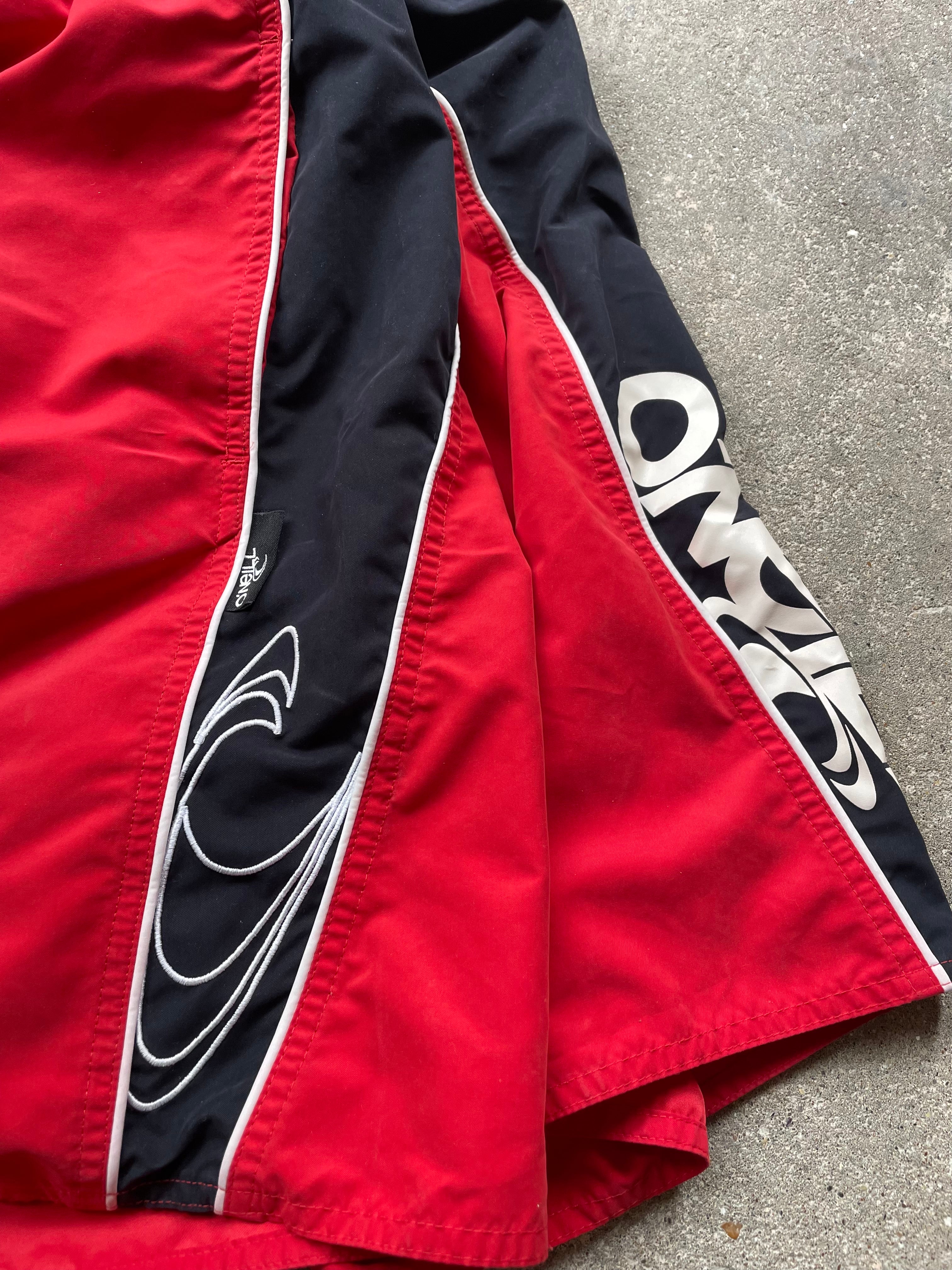 2000's O'Neill Boardshorts Red/Black (32)