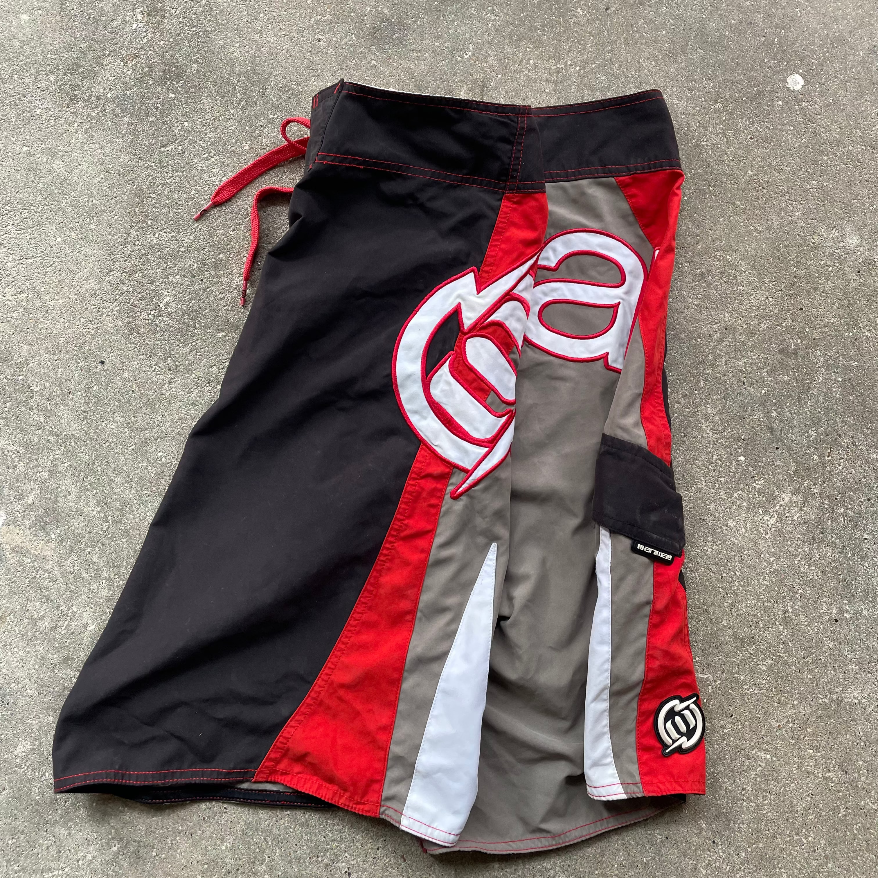 2000's Animal Boardshorts Red/Black (36)
