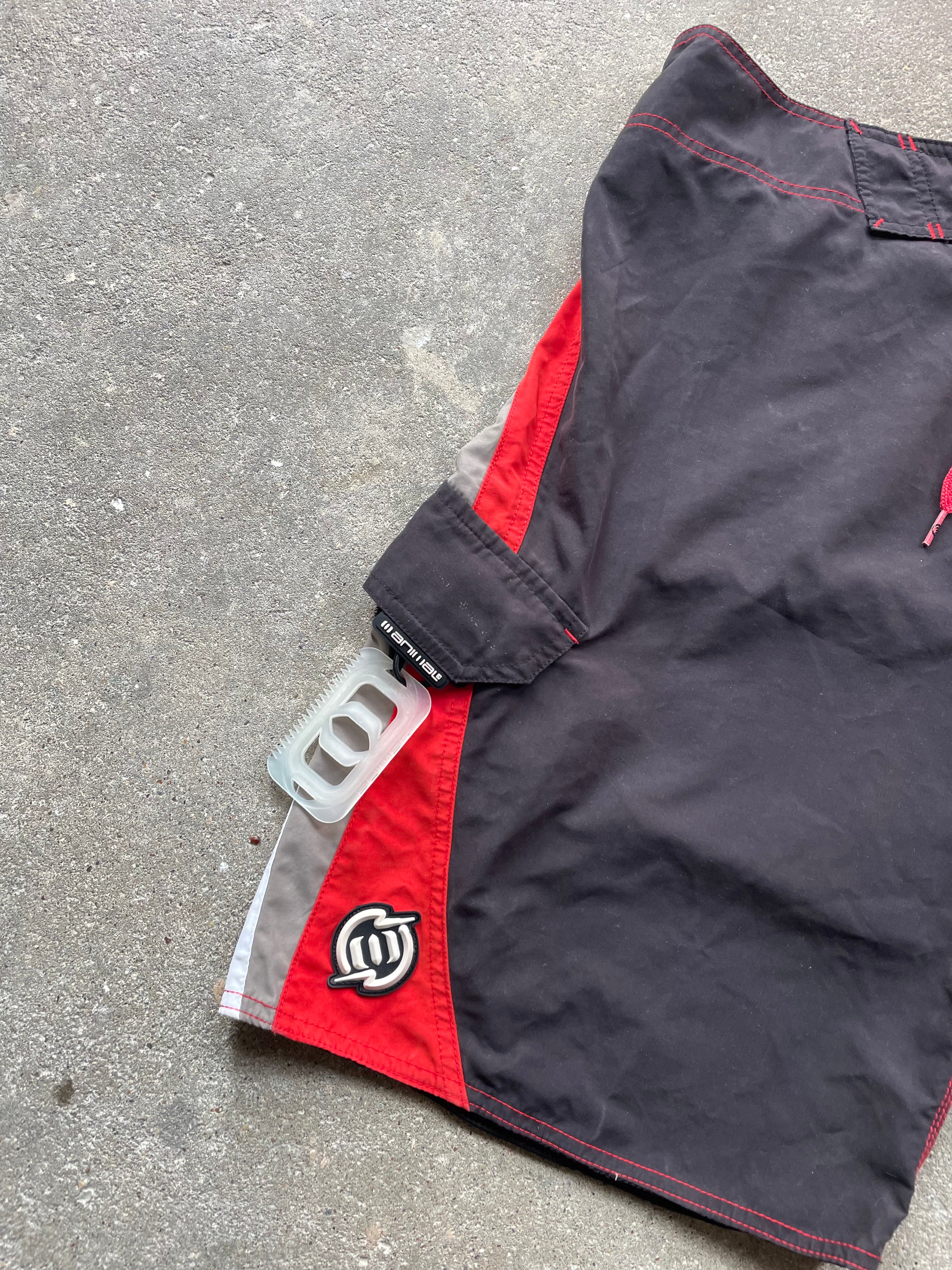 2000's Animal Boardshorts Red/Black (36)