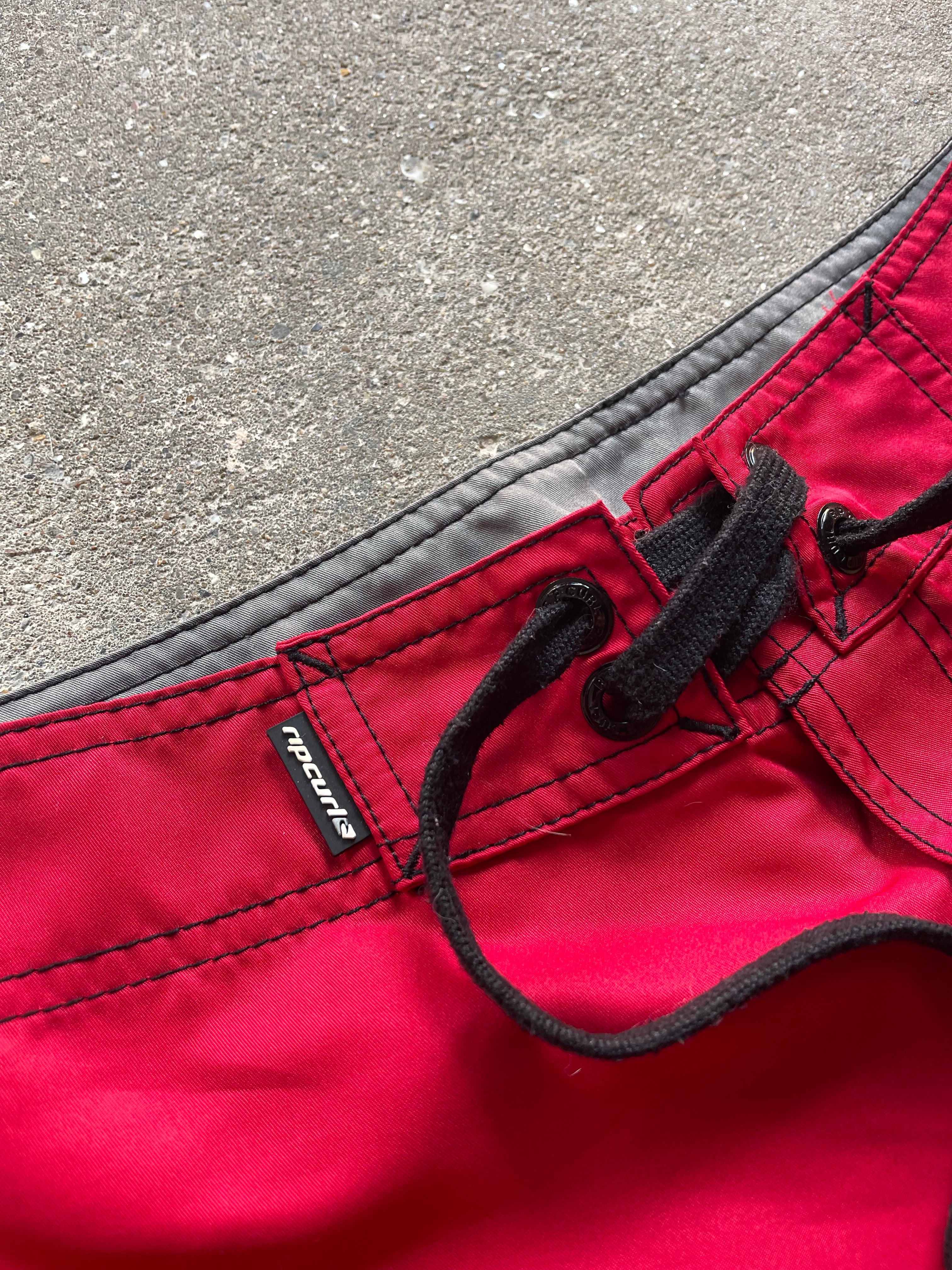 2000's Rip Curl Boardshorts Red (34)