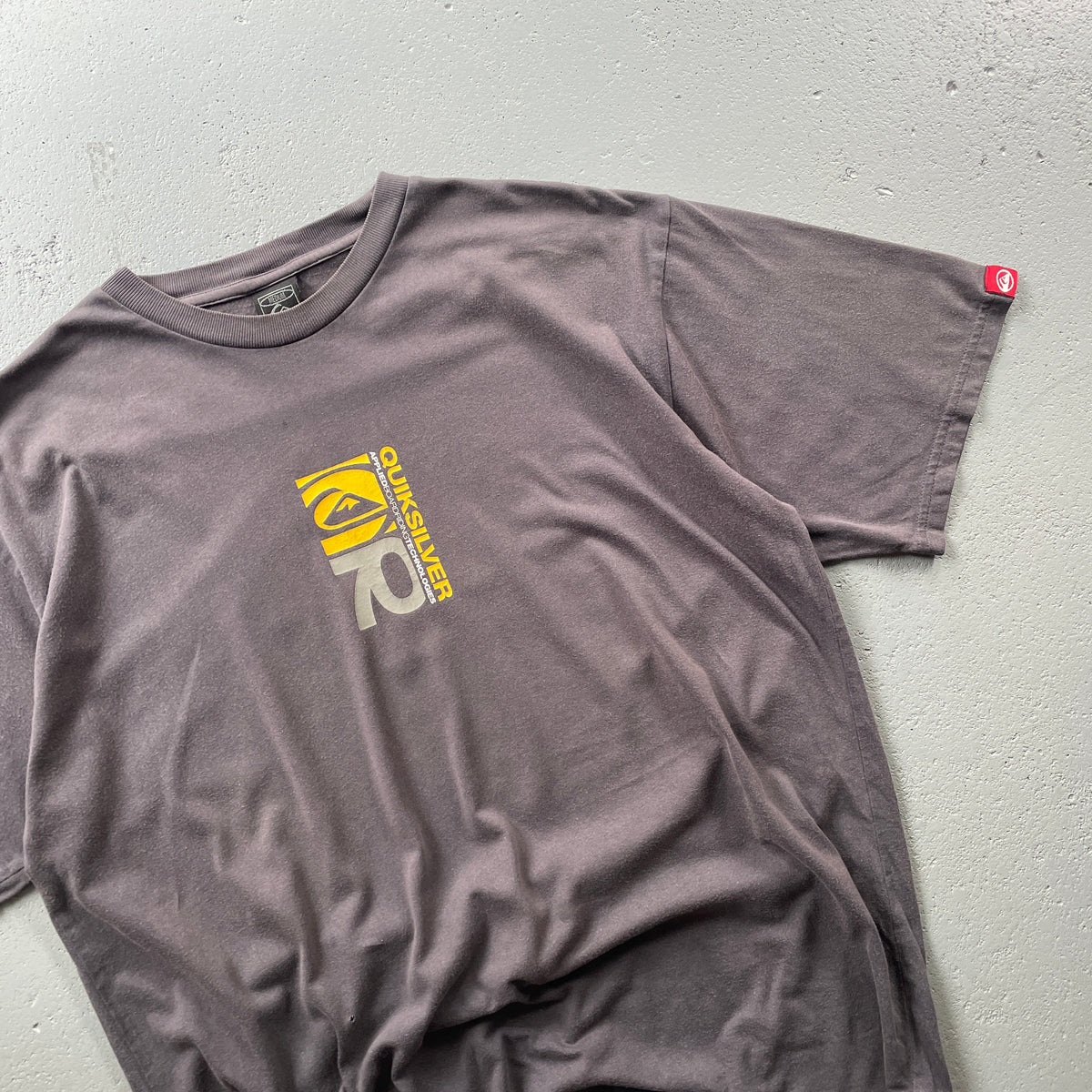 2000's Quiksilver Tee Grey (M)