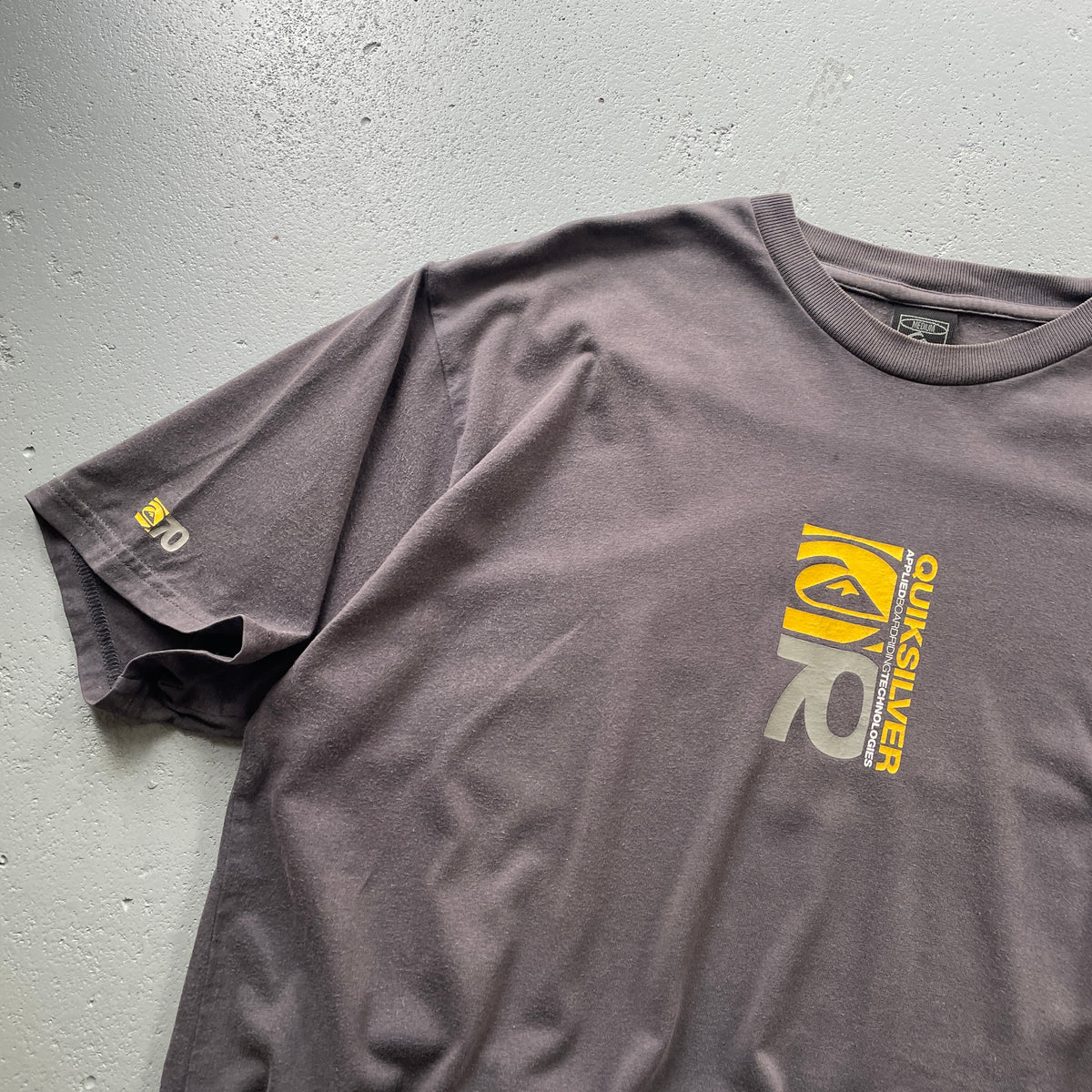 2000's Quiksilver Tee Grey (M)
