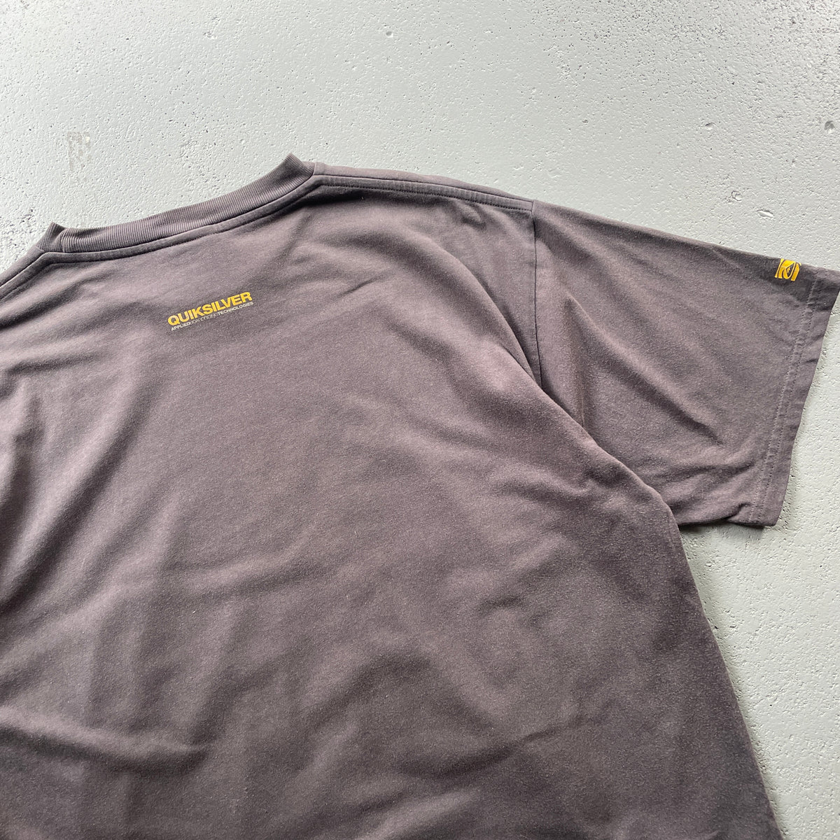 2000's Quiksilver Tee Grey (M)