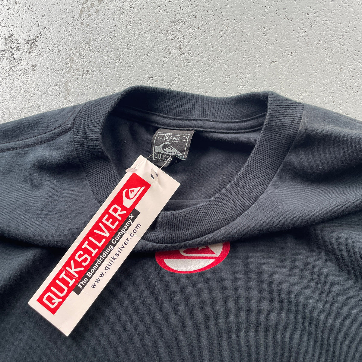 2000's Quiksilver Skate Tee (S/M)