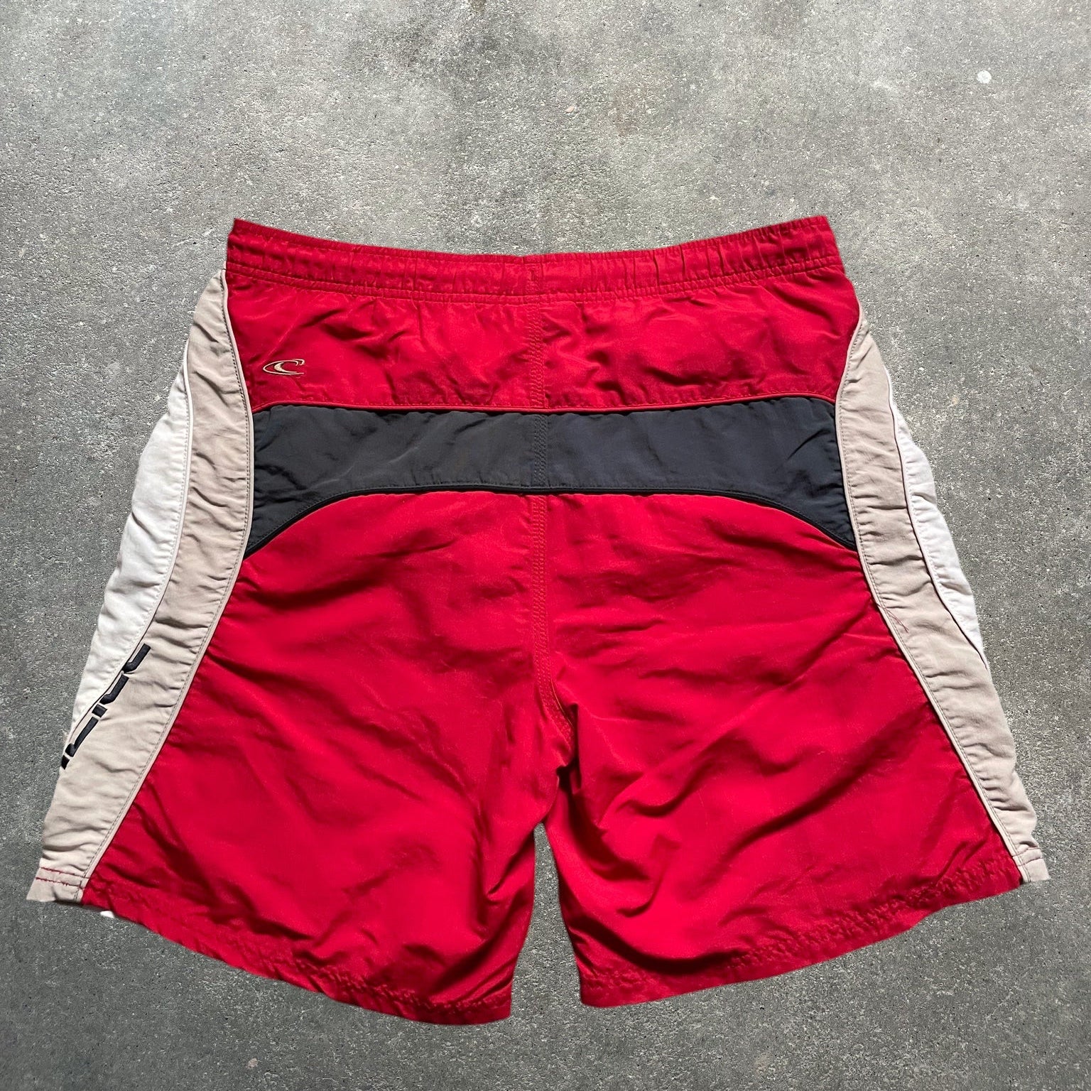 2000's O'Neill Board/Swim Shorts Red (32)