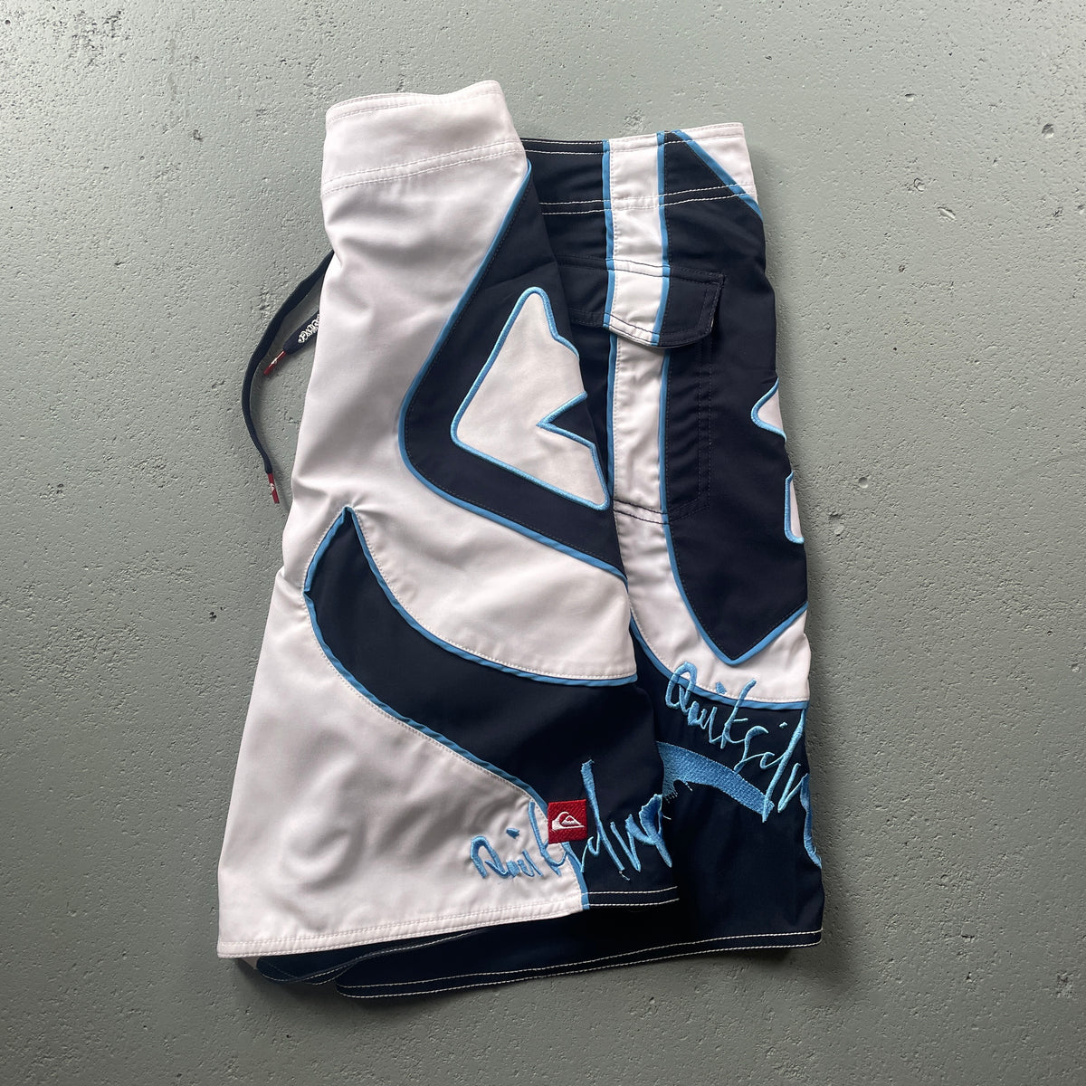 2000's Quiksilver Boardshorts (30)