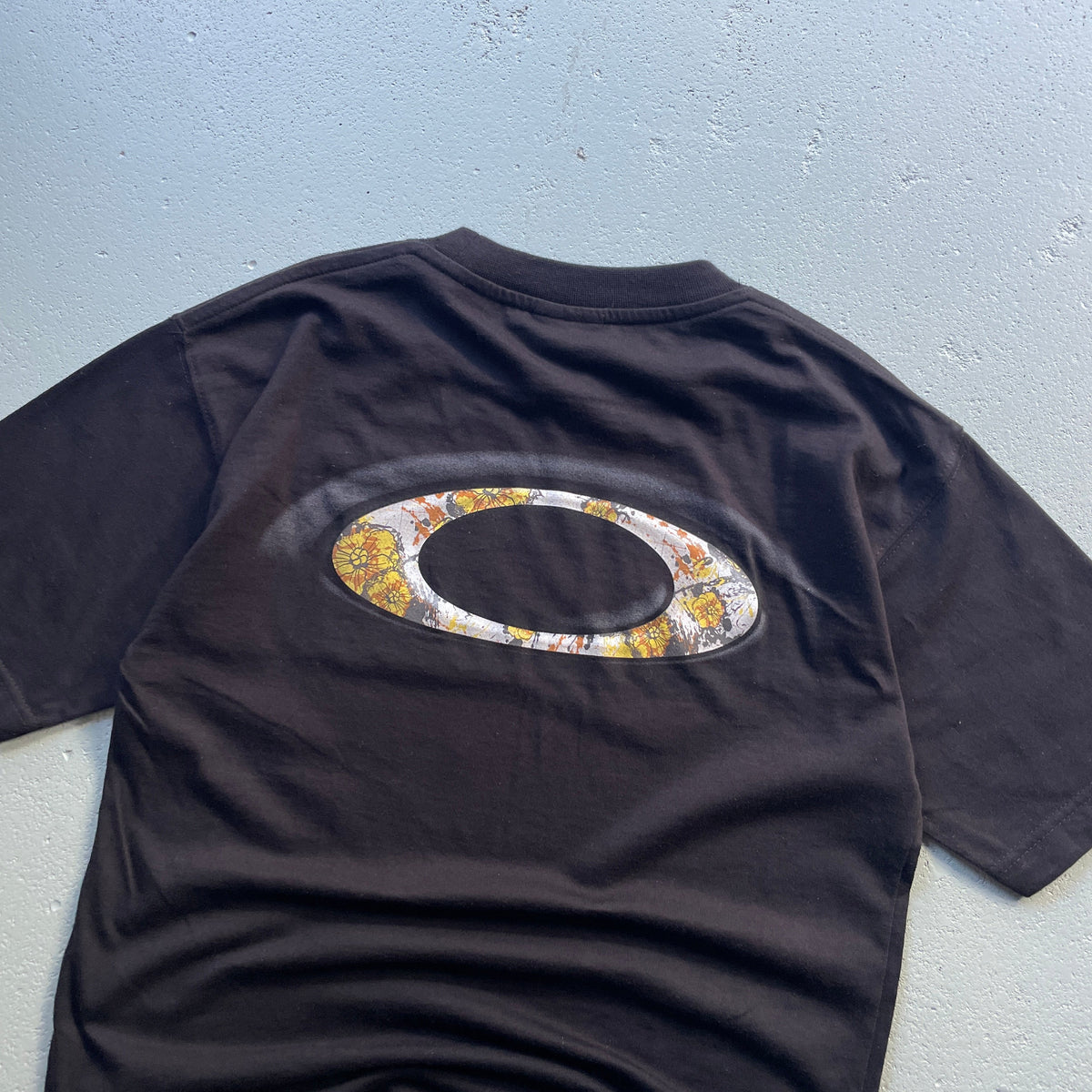 2000's Oakley Tee (S)