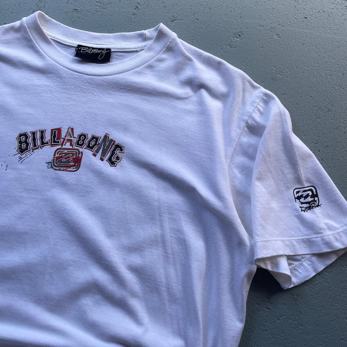 2000's Billabong Tee (M)
